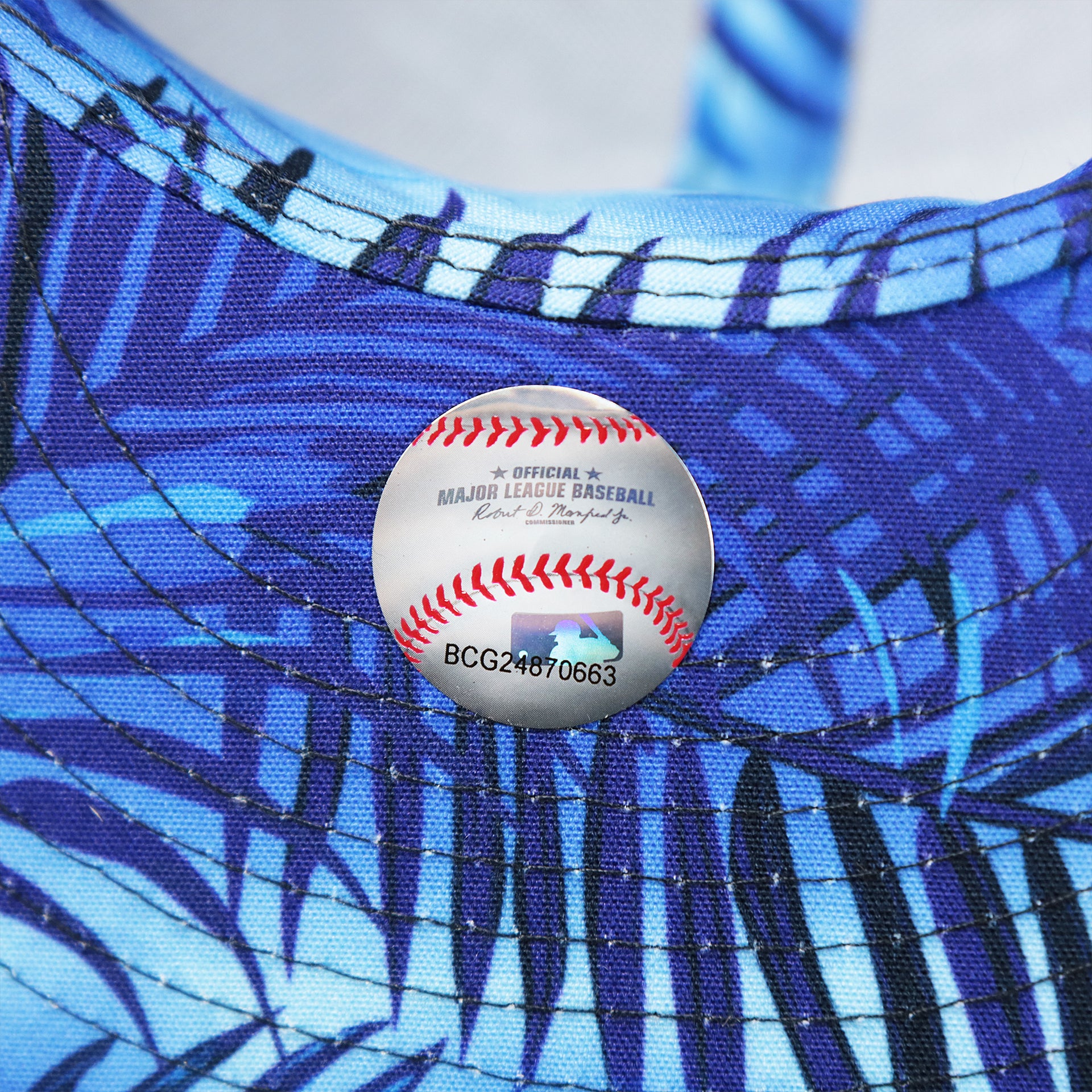 The MBL Baseball Sticker on the Boston Red Sox Metallic All Star Game MLB 2022 Side Patch 9Fifty Mesh Snapback | ASG 2022 Navy Trucker Hat