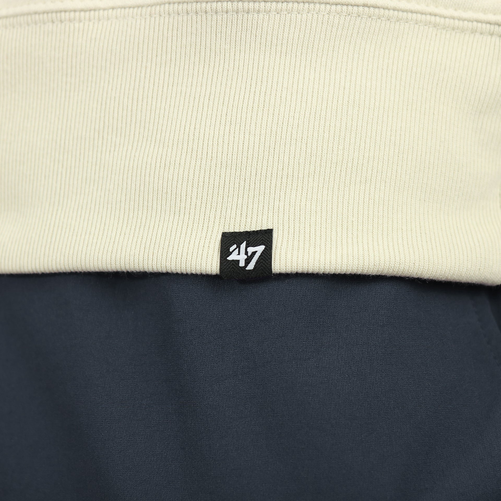 47 brand cuff tag on the Philadelphia Flyers Arch Logo Game Break Headline Natural Crewneck Sweatshirt
