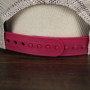 A close up of the adjustable strap on the Philadelphia Phillies New Era 9Twenty Washed Trucker hat