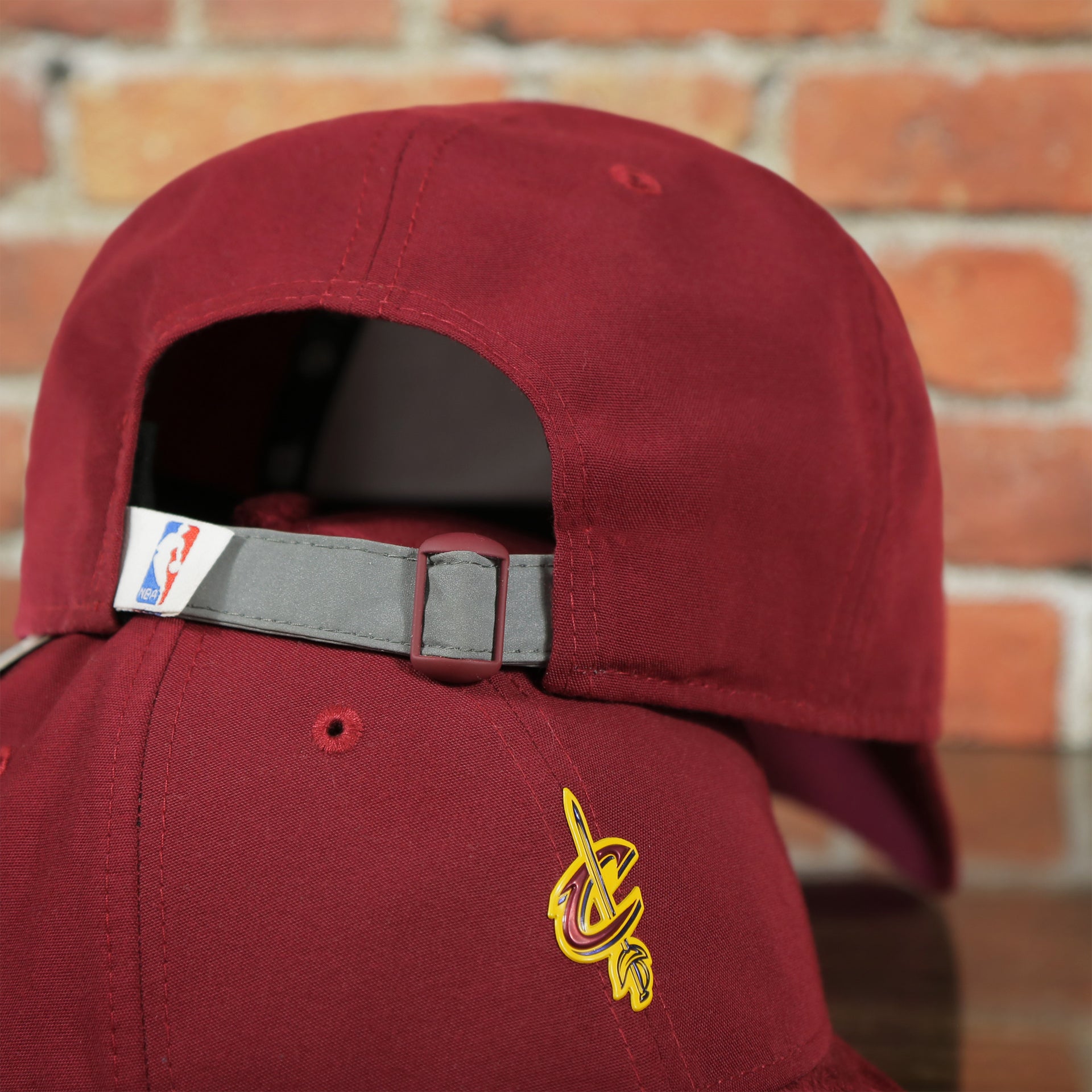 adjustable snap on the Cleveland Cavaliers Maroon 2017 NBA Draft Dad Hat