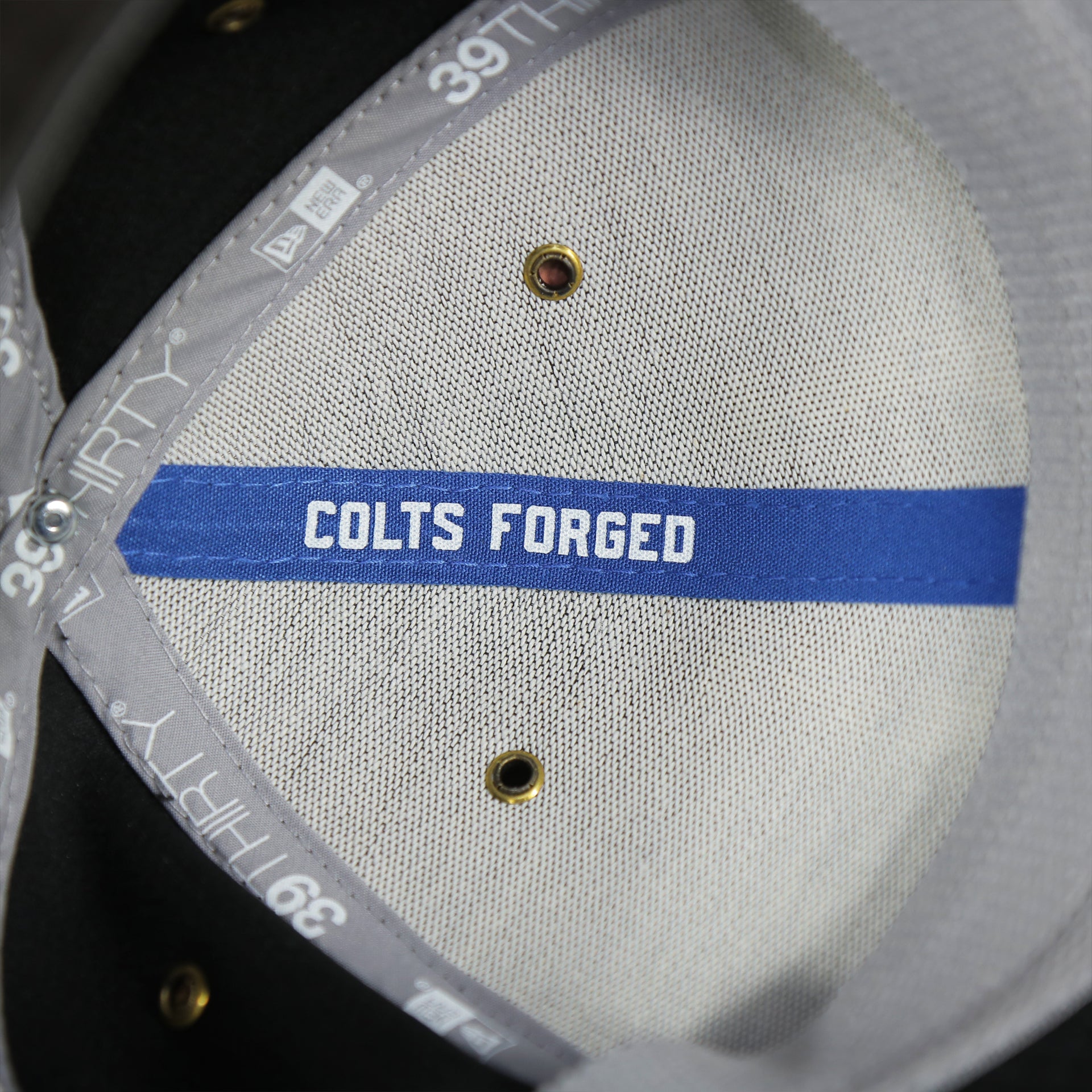 colts forged taping on the Indianapolis Colts 2018 Sideline On Field 39THIRTY Black HOME Stretch Fit Cap