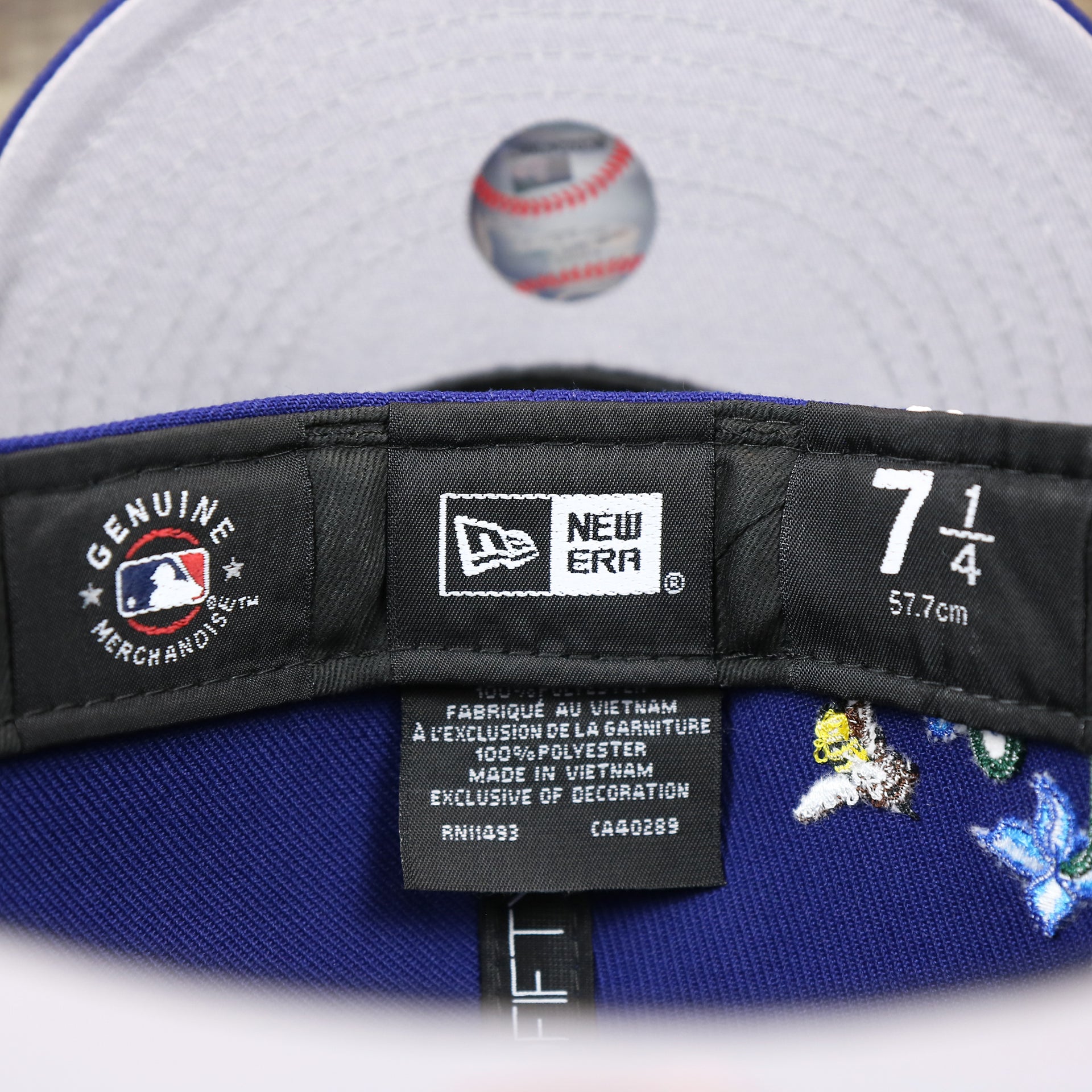 The Tags on the Los Angeles Dodgers Gray Bottom Bloom Spring Embroidery 59Fifty Fitted Cap | Royal Blue 59Fifty Cap