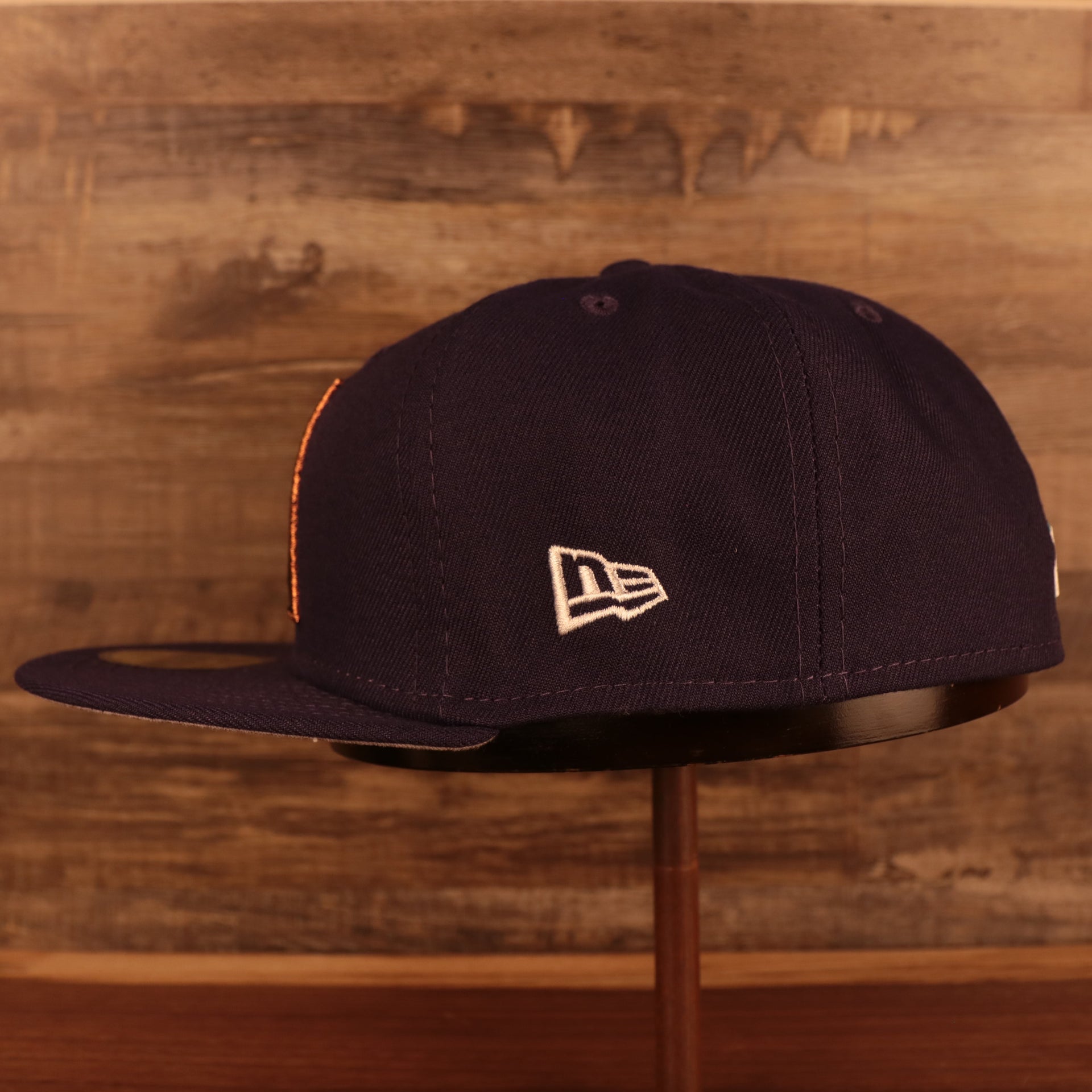Wearer's left of the Arizona Diamondbacks "City Cluster" Side Patch Gray Bottom Purple 59Fifty Fitted Cap