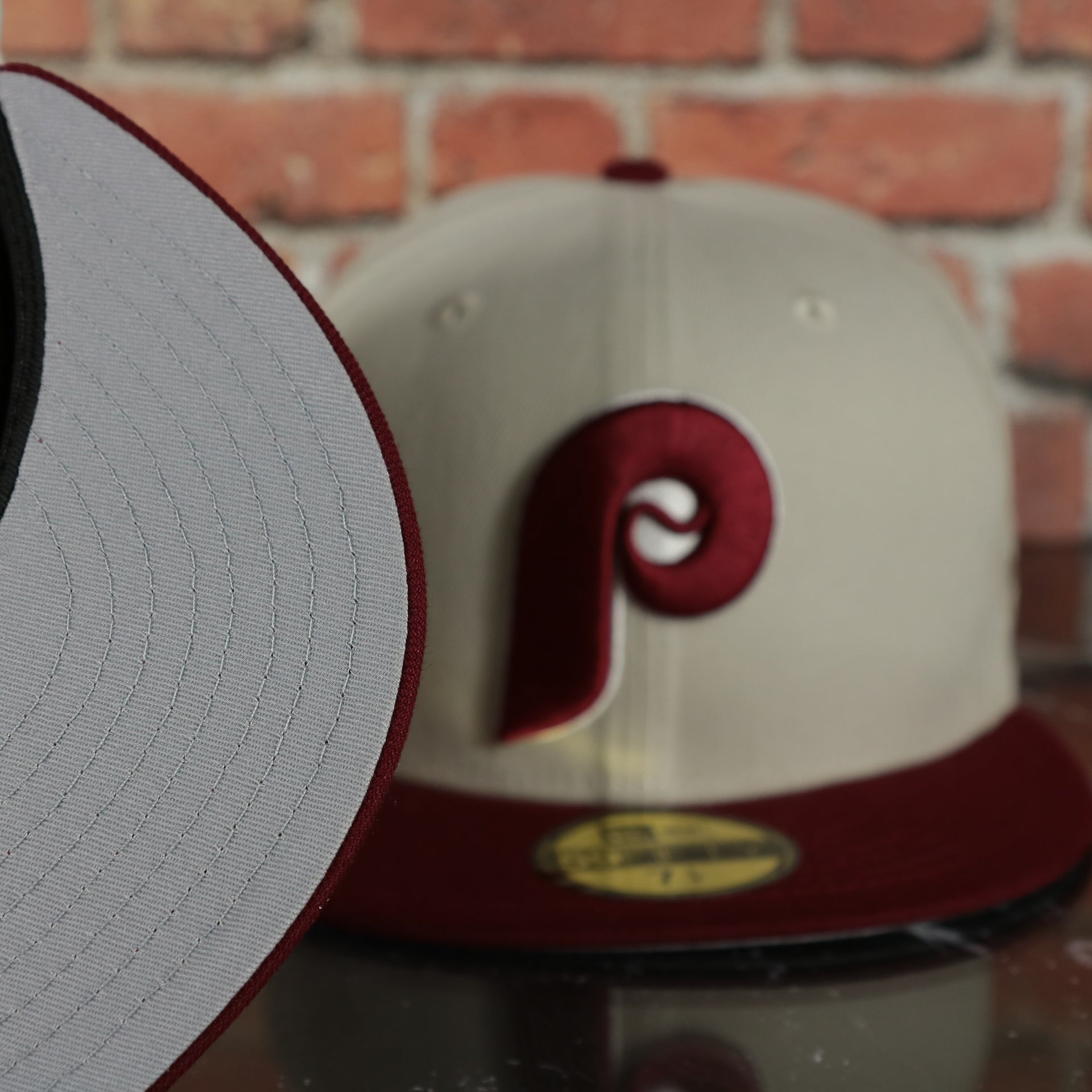 grey under visor on the Philadelphia Phillies Cooperstown World Class 2-Time World Series Champions Two Tone Grey Bottom | Sand/Maroon 59Fifty Fitted Cap