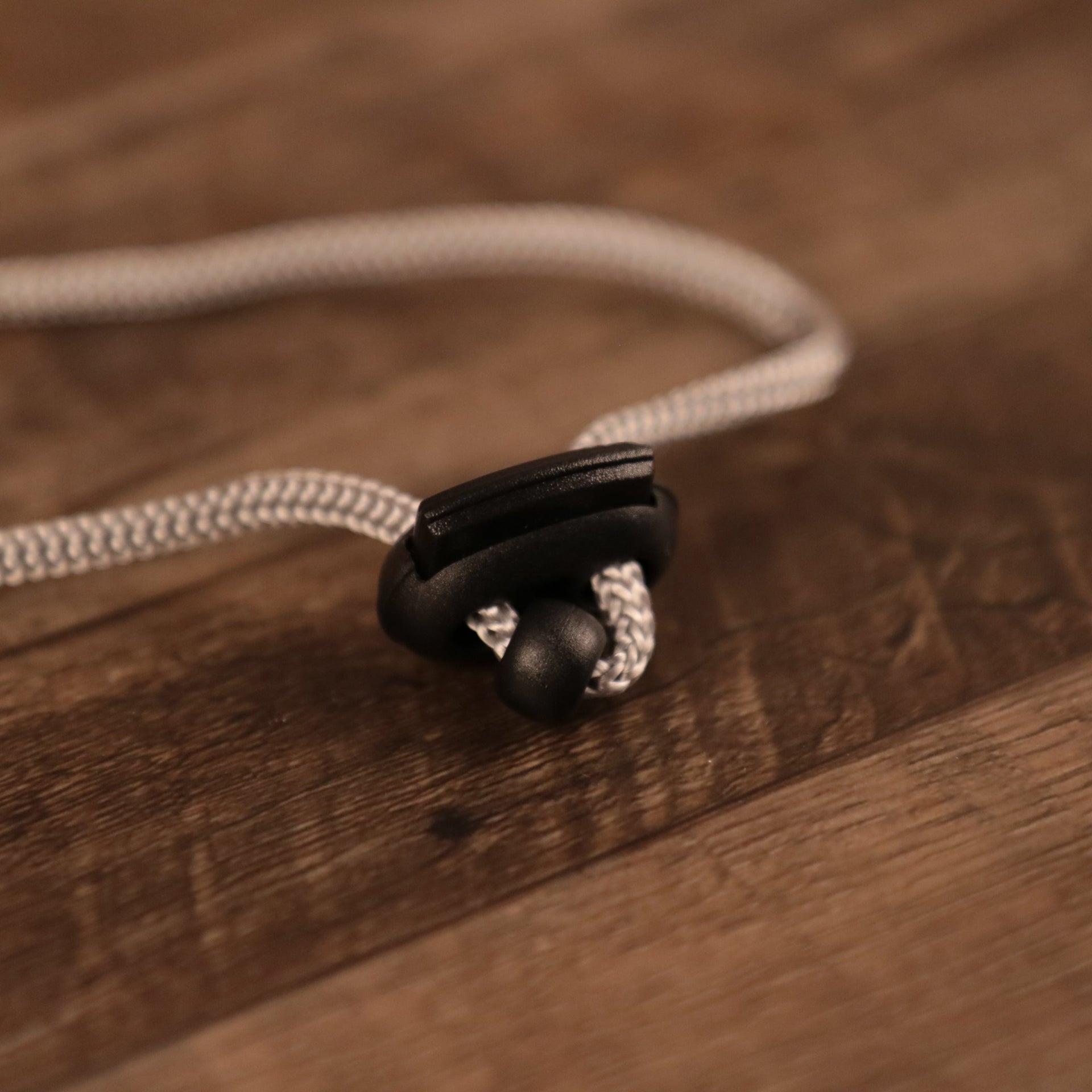 adjustable string on the Syracuse University Orange Navy Blue Panama Hat OSFM