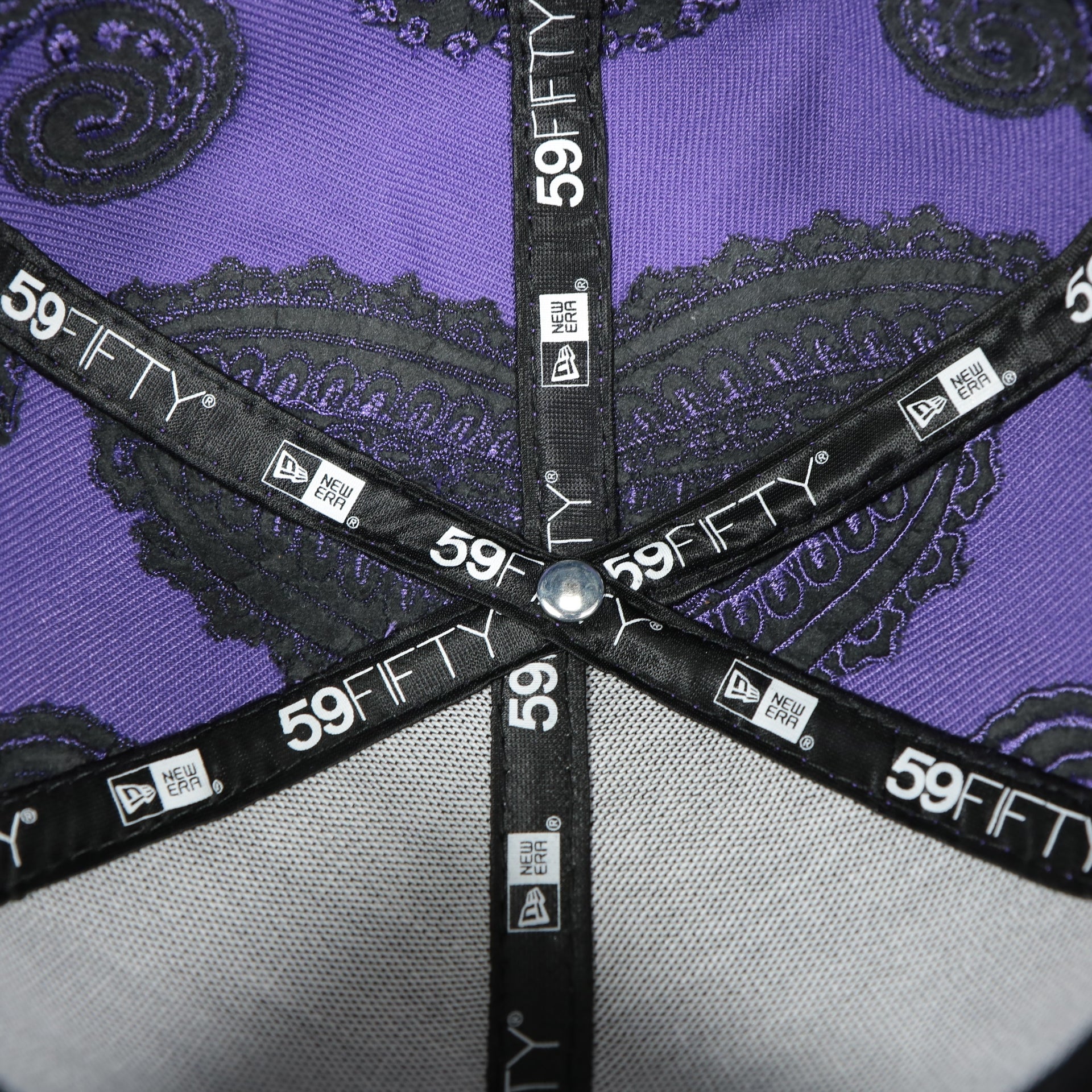 new era taping on the Arizona Diamondbacks Paisley Bandana Print Embroidered 59Fifty Fitted Cap | New Era MLB Swirl 5950