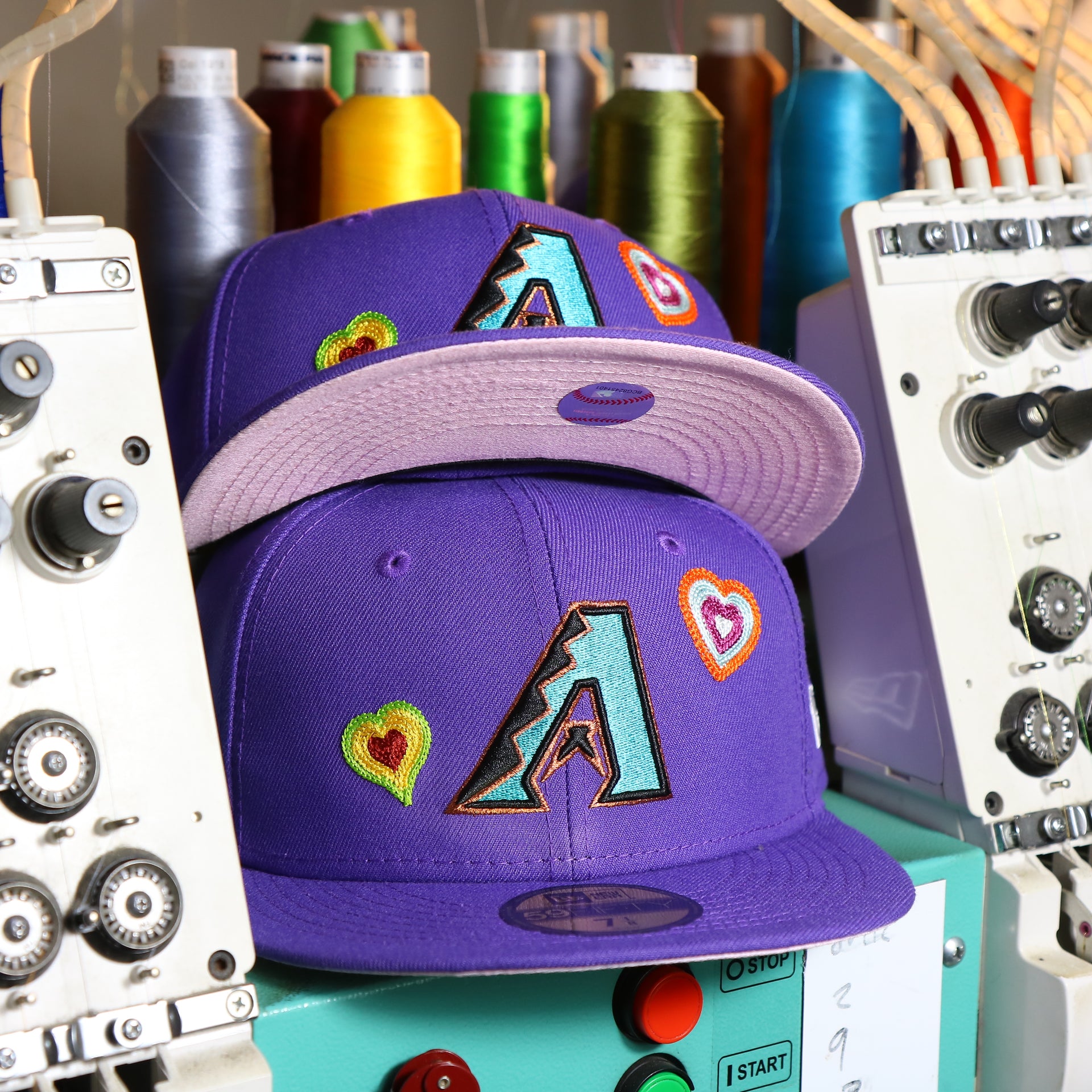 The Pittsburgh Pirates All Over Embroidered Chain Stitch Heart Pink Bottom 59Fifty Fitted Cap | Black 59Fifty Cap