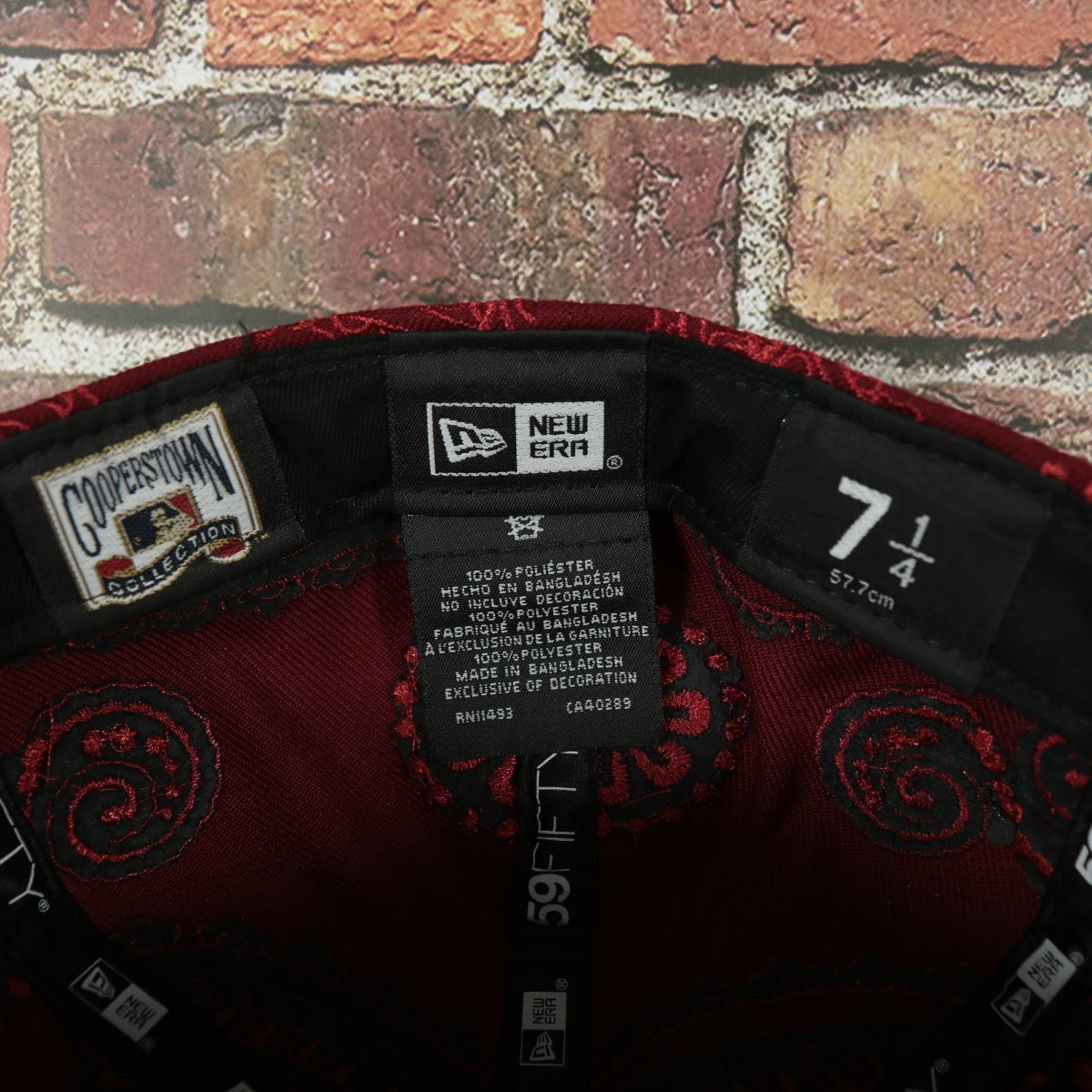 new era label on the Philadelphia Phillies Paisley Bandana Print Embroidered 59Fifty Fitted Cap | New Era MLB Swirl 5950