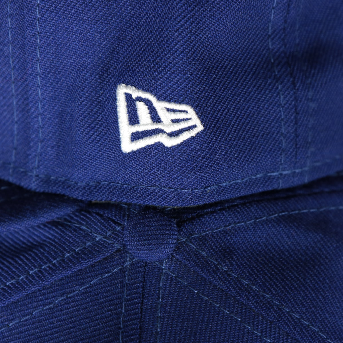 new era logo on the Los Angeles Dodgers Iced Out Side Patch Flower Star Gray Bottom Crystal Icons 59Fifty Fitted Cap