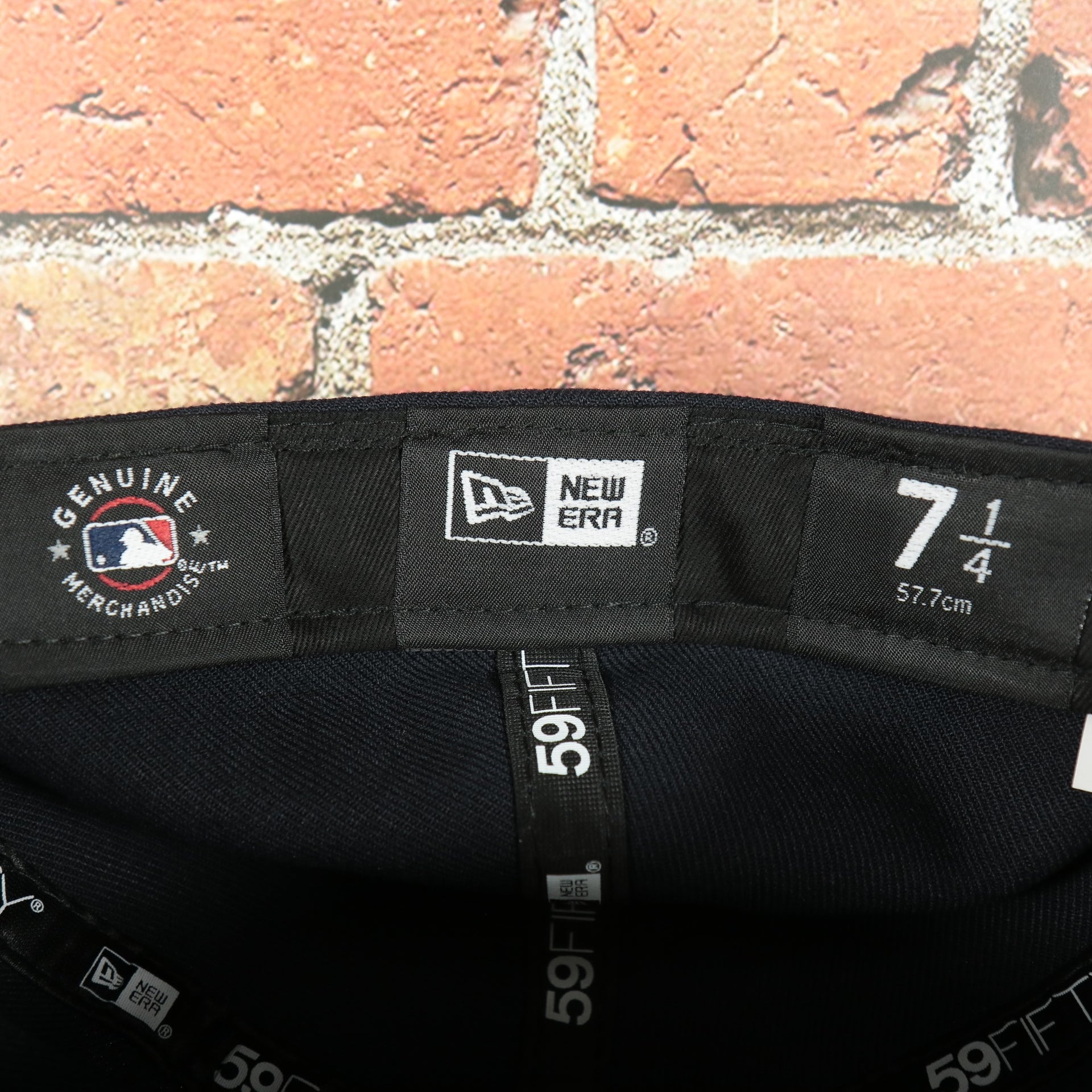 new era label on the New York Yankees Groovy World Series Champions Patch 59Fifty Fitted Cap | New Era Groovy Side Patch 5950