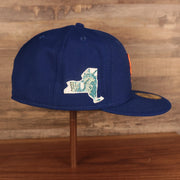 Wearer's right of the New York Mets Iced Out Side Patch Apple Statue of Liberty Gray Bottom 59Fifty Fitted Cap