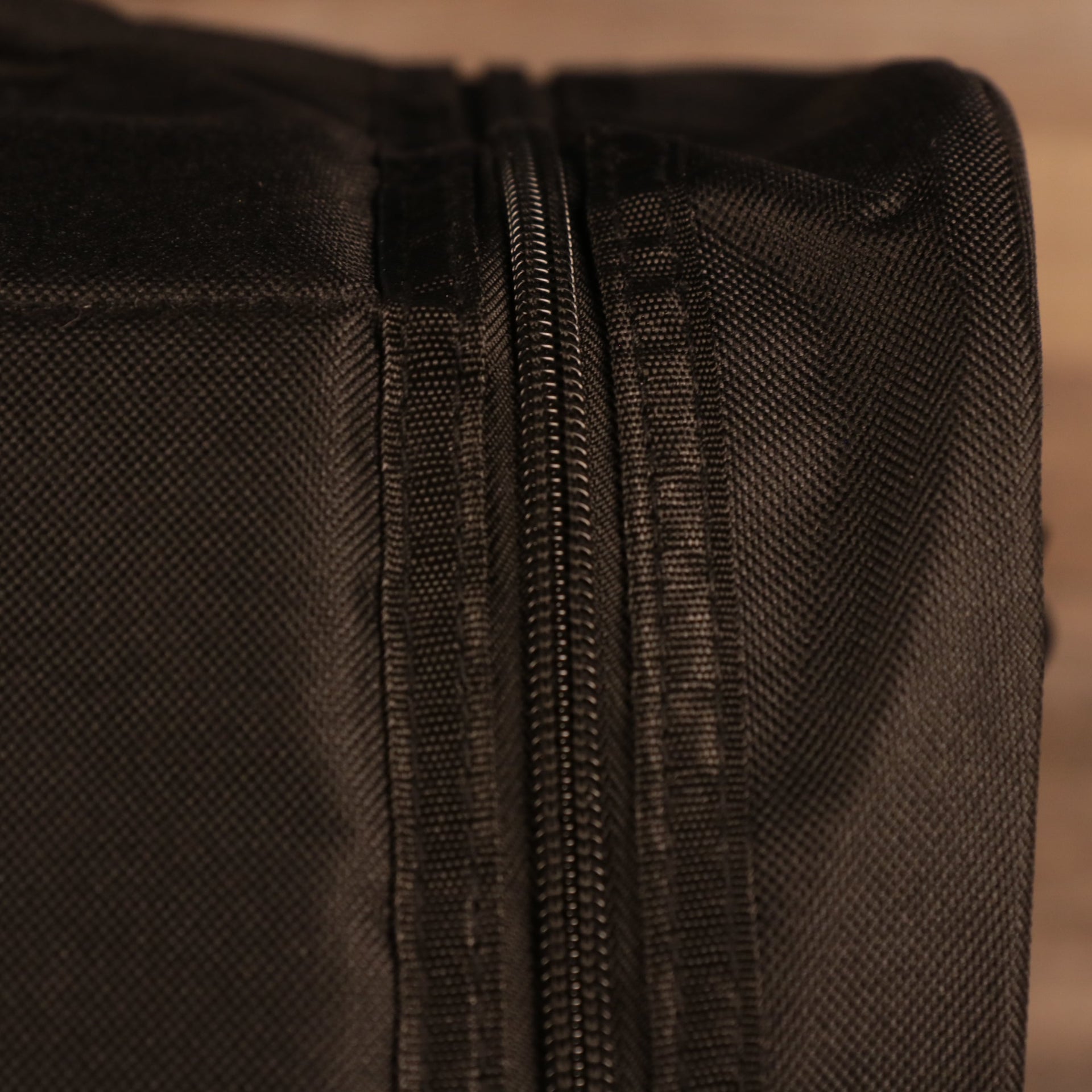 Zipper closure of the 24 Pack Cap Carrier | Portable Cap Storage and Cap Travel Bag