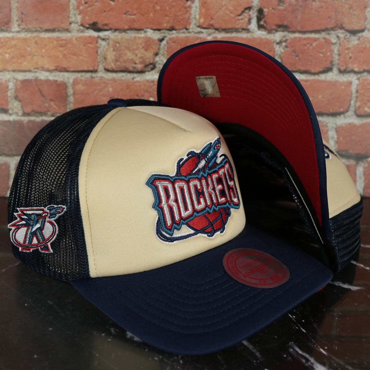 Houston Rockets Vintage 1995 Rockets side patch Red Bottom 2-Tone Foam Trucker Hat | Navy/Off-White Mitchell and Ness Hat