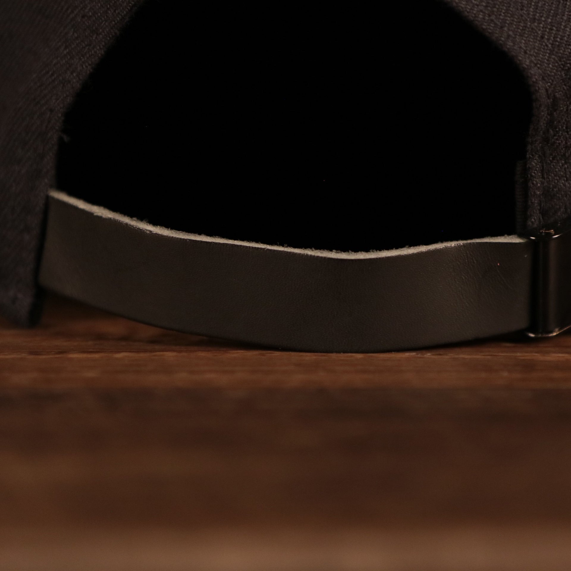 47 BRAND | NOTRE DAME FIGHTIN IRISH | THE SHAFT | GOLD UNDERBRIM W/ NOTRE DAME SCRIPT | ADJUSTABLE STRAPBACK | NAVY | OSFM