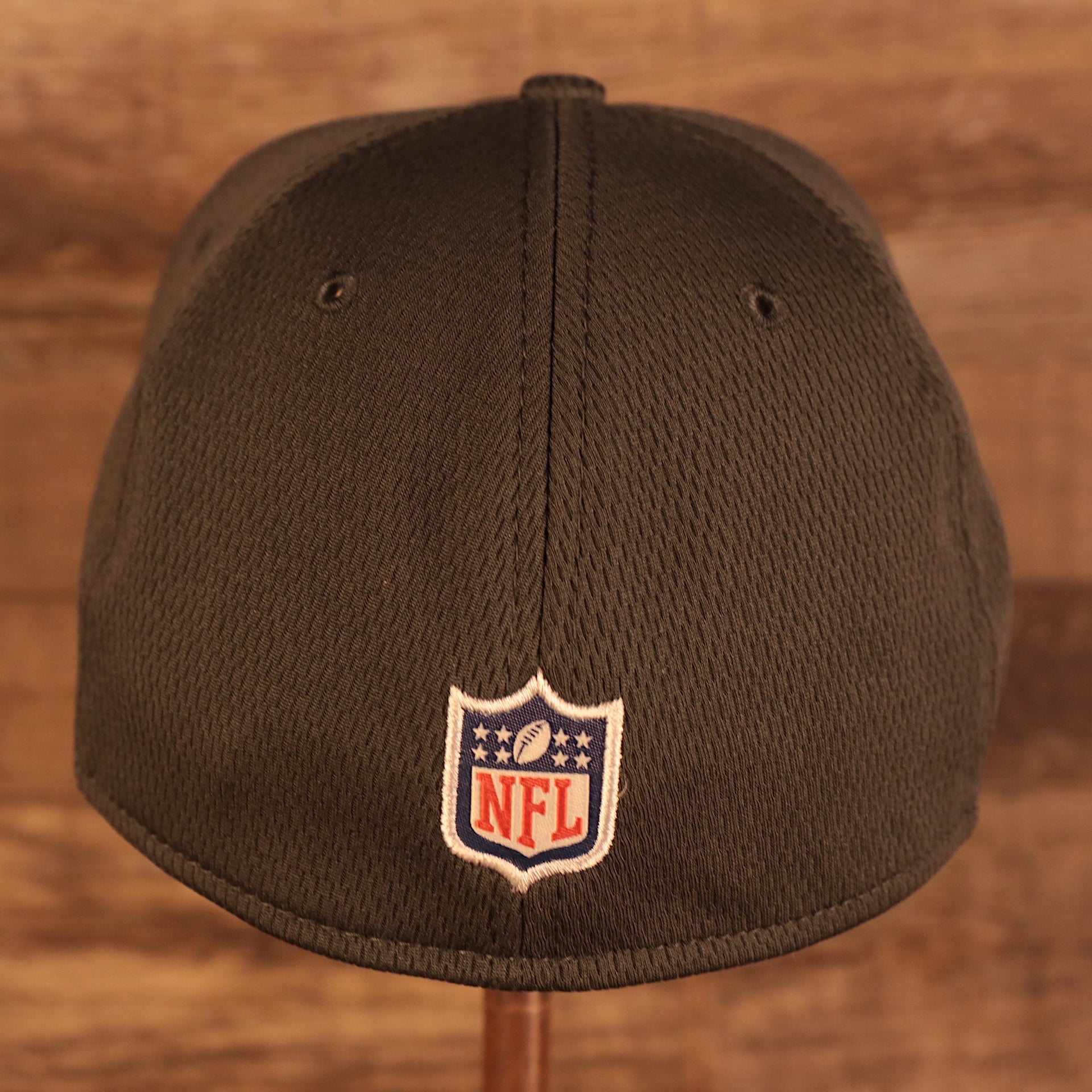 Back of the Philadelphia Eagles NFL 2021 Crucial Catch Cancer Awareness 39Thirty Stretch Fit Cap