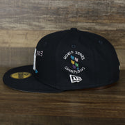 The wearer's left on the New York Yankees “Scribble” Side Patch Gray Bottom 59Fifty Fitted Cap