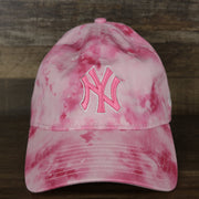 The front of the New York Yankees 2022 Mother’s Day On-Field 9Twenty Youth Dad Hat