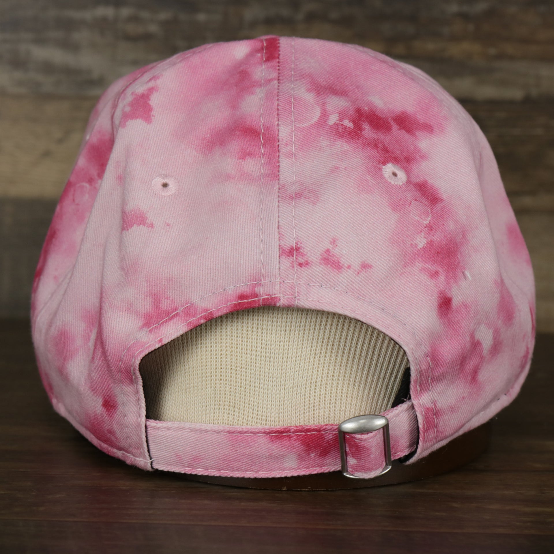 The backside of the Philadelphia Phillies 2022 Mother’s Day On-Field 9Twenty Youth Dad Hat