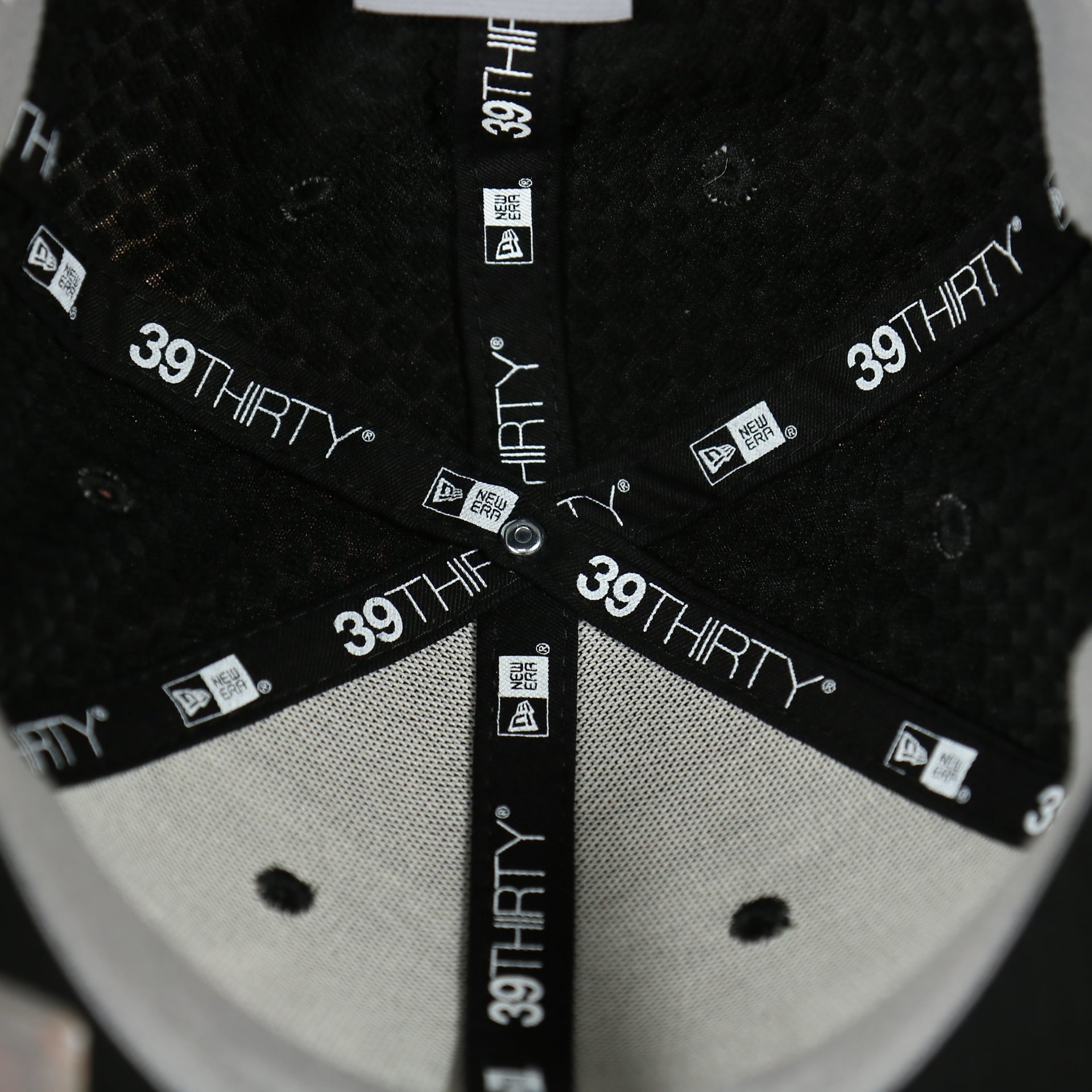 new era 39thirty taping on the Eagles 2020 Training Camp Flexfit | Philadelphia Eagles 2020 On-Field Black Training Camp Stretch Fit