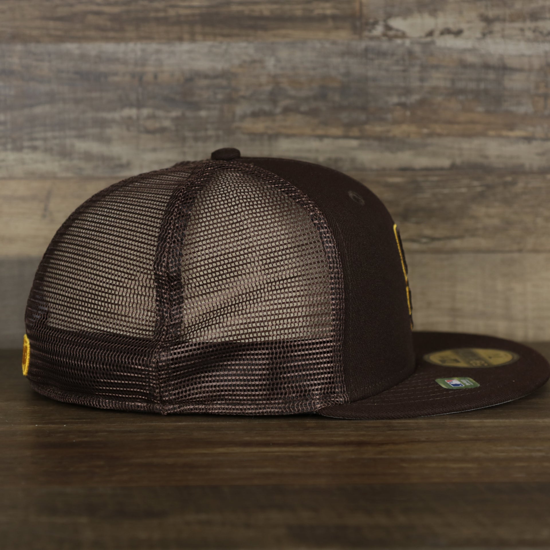 The wearer's right on the San Diego Padres Onfield 2022 Batting Practice 59Fifty Trucker Hat