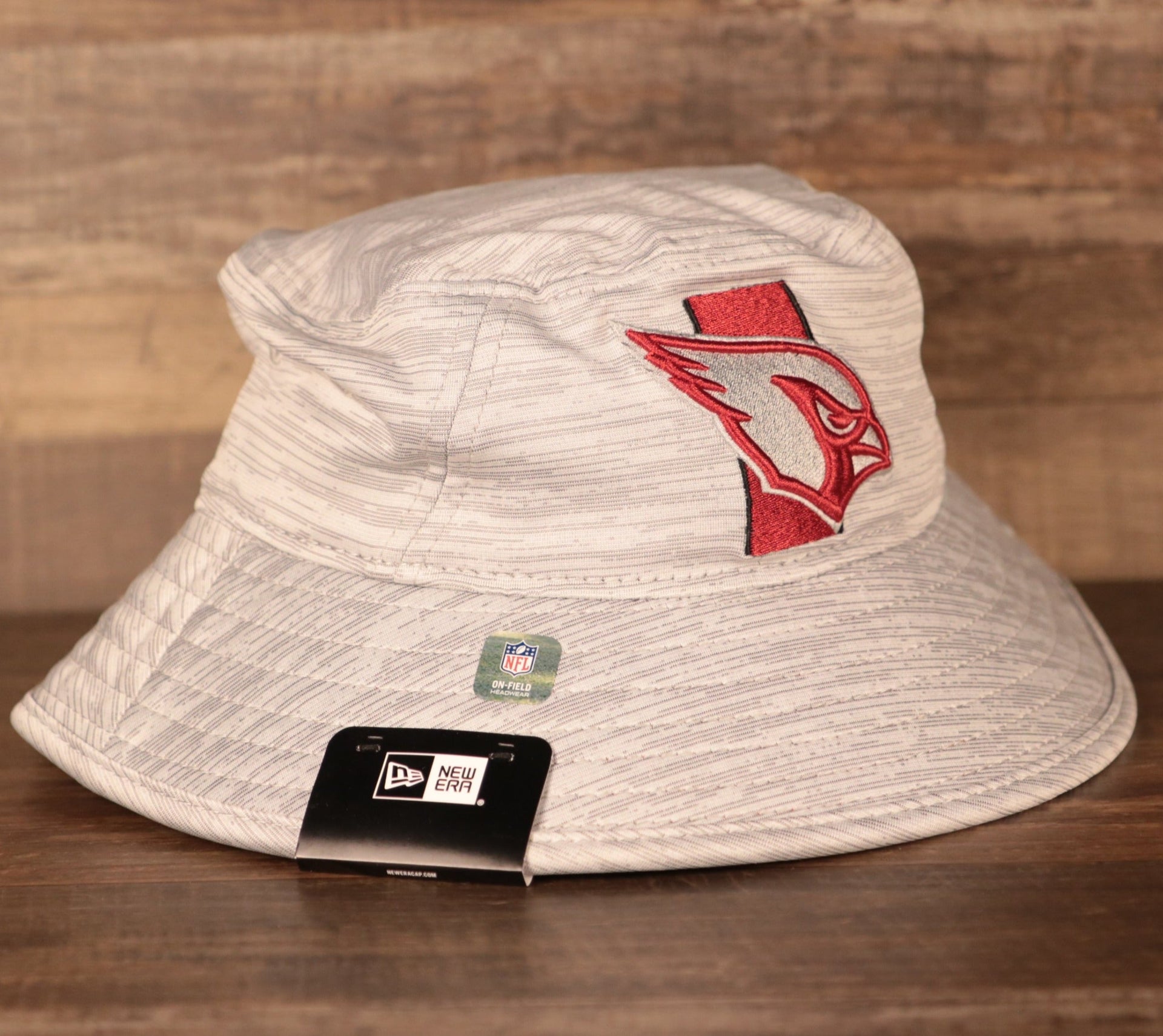 The gray Arizona Cardinals training bucket hat by New Era.