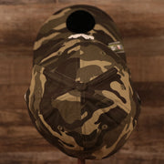 The top of the crown of the 2021 yankees military hat by New Era.