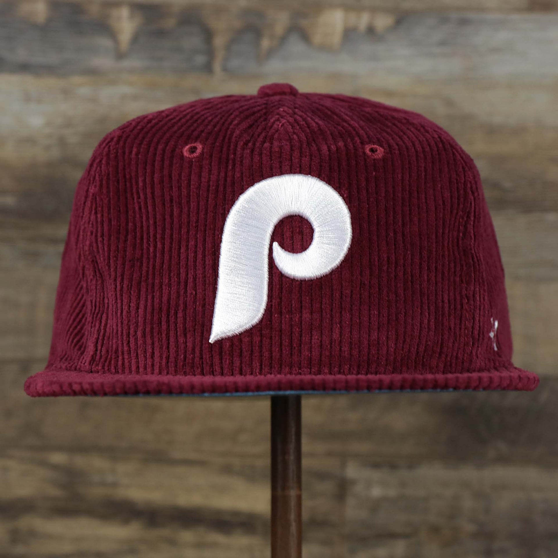 The front of the Corduroy Philadelphia Phillies Cooperstown Snapback | 47 Brand Dark Maroon