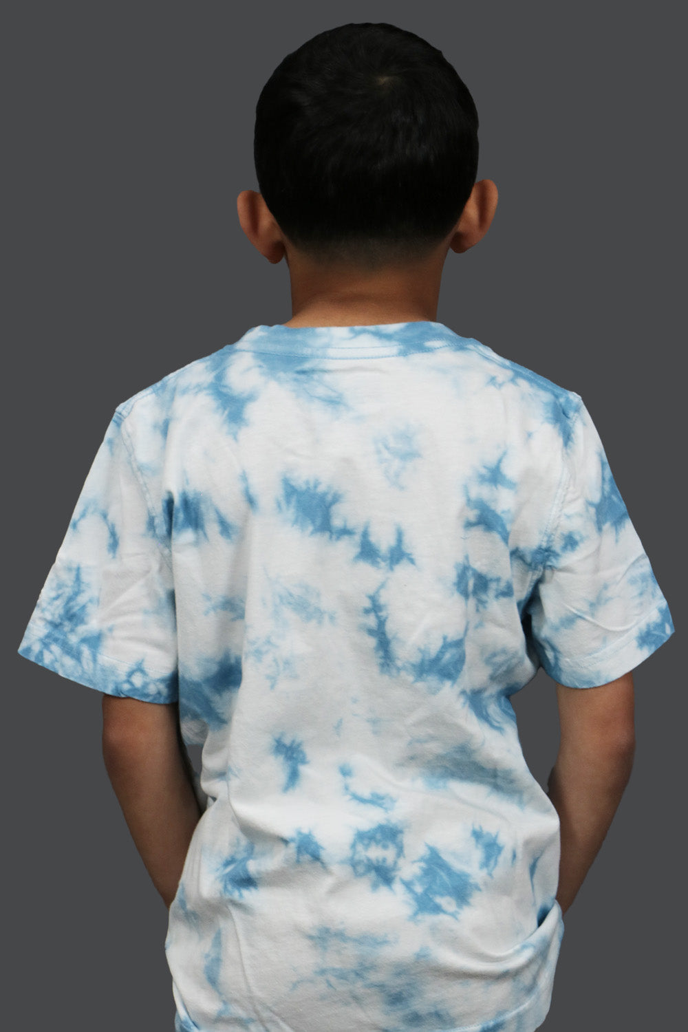 The backside of the Youth Philadelphia Phillies Cooperstown Tie Dye T-Shirt | New Era Sky Blue
