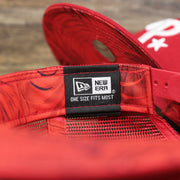 The New Era Tag on the New York Yankees Metallic All Star Game MLB 2022 Side Patch 9Fifty Mesh Snapback | ASG 2022 Navy Blue Trucker Hat