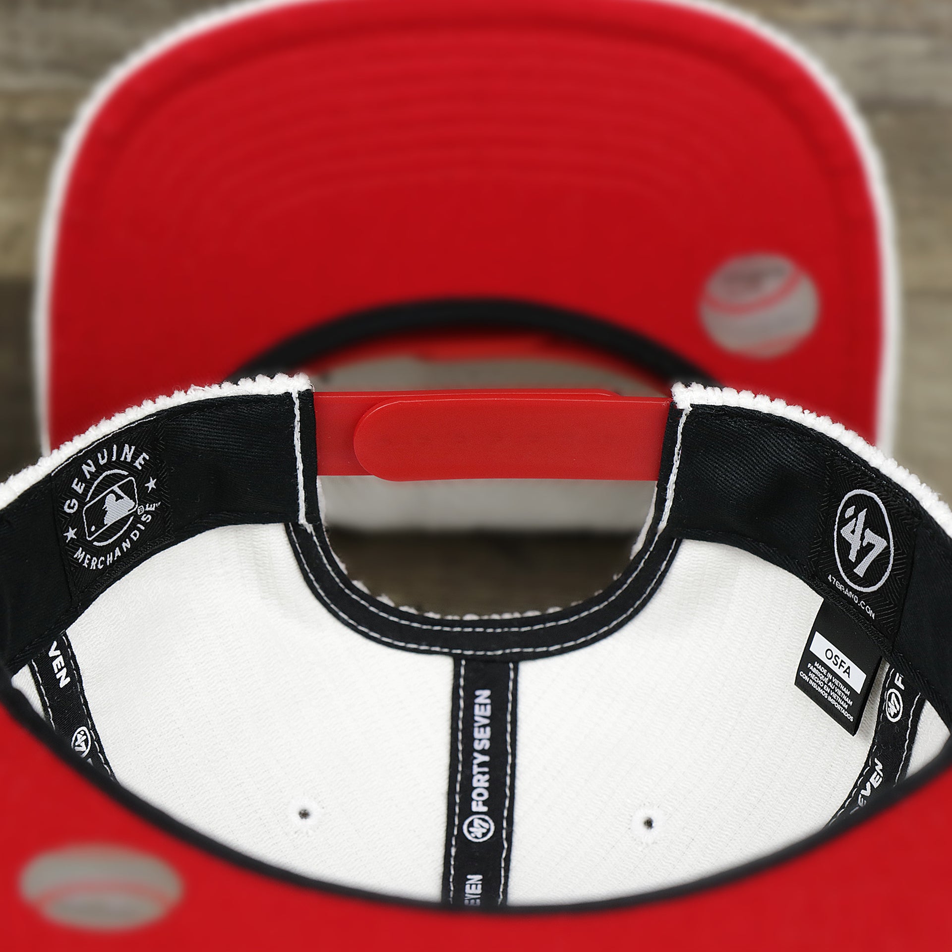 The Tags on the Philadelphia Phillies Corduroy Snapback Hat | White Corduroy Snap Cap