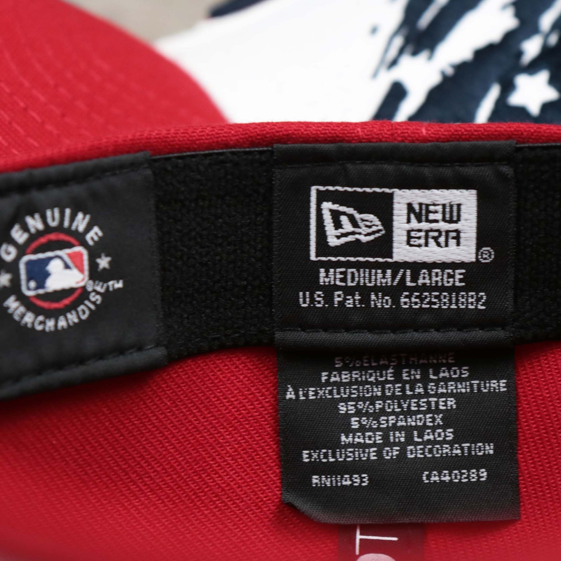 The New Era Tag on the Philadelphia Phillies 2022 4th of July Stars And Stripes 39Thirty | New Era Navy OSFM