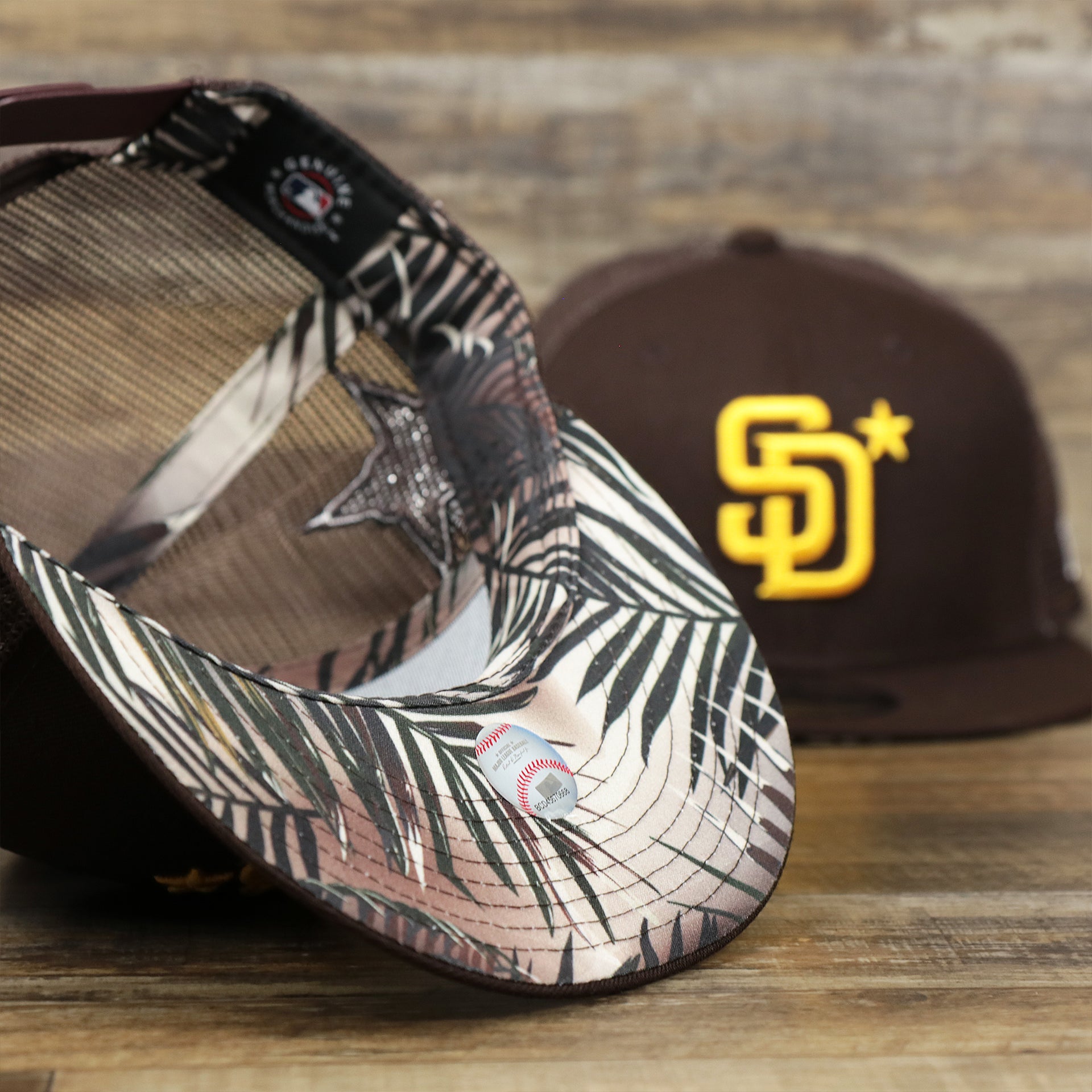 The Undervisor on the San Diego Padres Metallic All Star Game MLB 2022 Side Patch 9Fifty Mesh Snapback | ASG 2022 Brown Trucker Hat
