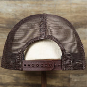 The backside of the San Diego Padres Metallic All Star Game MLB 2022 Side Patch 9Fifty Mesh Snapback | ASG 2022 Brown Trucker Hat