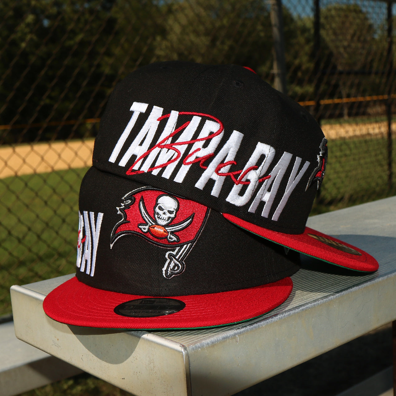 The Tampa Bay Buccaneers NFL Side Font Green Bottom 9Fifty Snapback Cap | Black Snap Cap