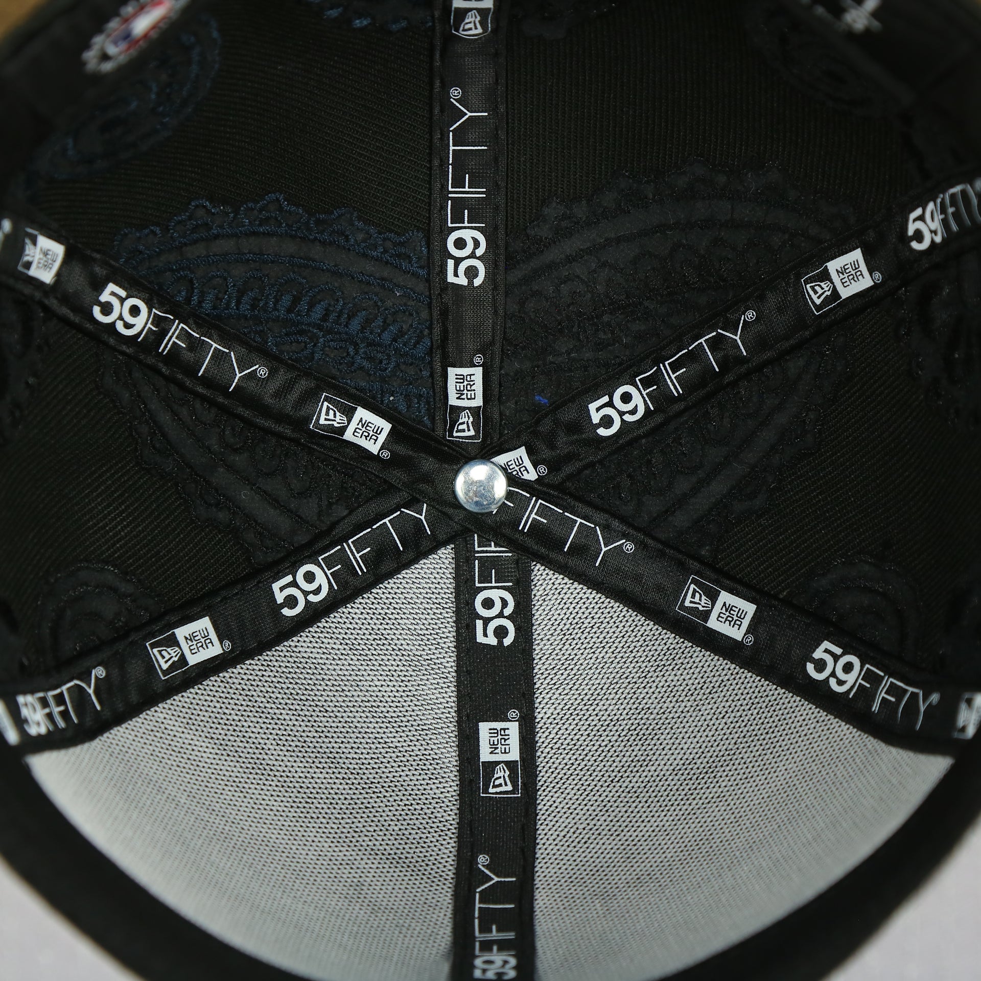 new era 9fifty taping on the interior of the Chicago White Sox Paisley Bandana Print Embroidered 59Fifty Fitted Cap | New Era MLB Swirl 5950