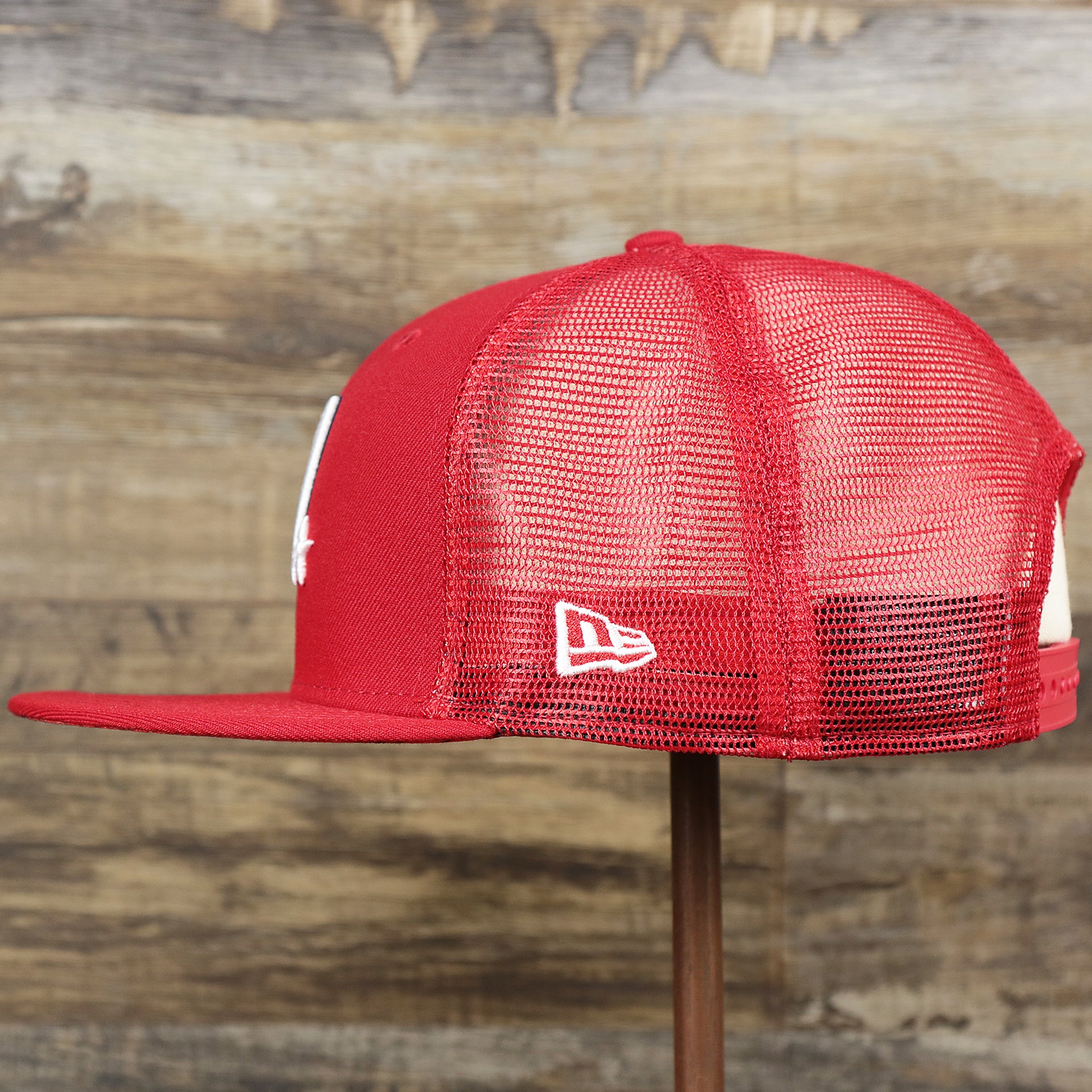 The wearer's left of the Washington Nationals Metallic All Star Game MLB 2022 Side Patch 9Fifty Mesh Snapback | ASG 2022 Red Trucker Hat