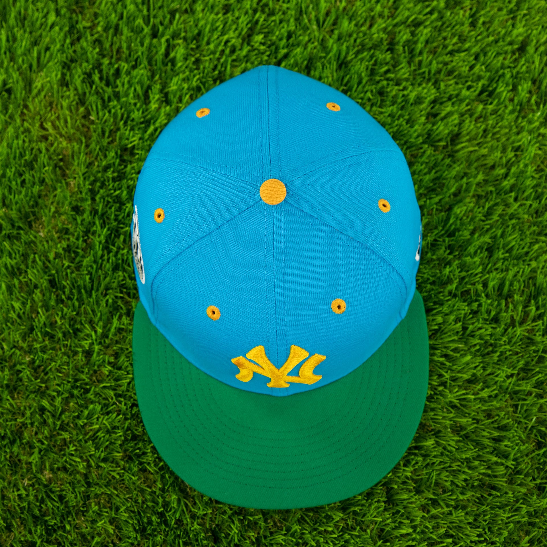 Top down view of the New York Yankees Cooperstown "Ice Cream Pack" 1952 World Series Side Patch 59Fifty Fitted Cap | Cap Swag Exclusive