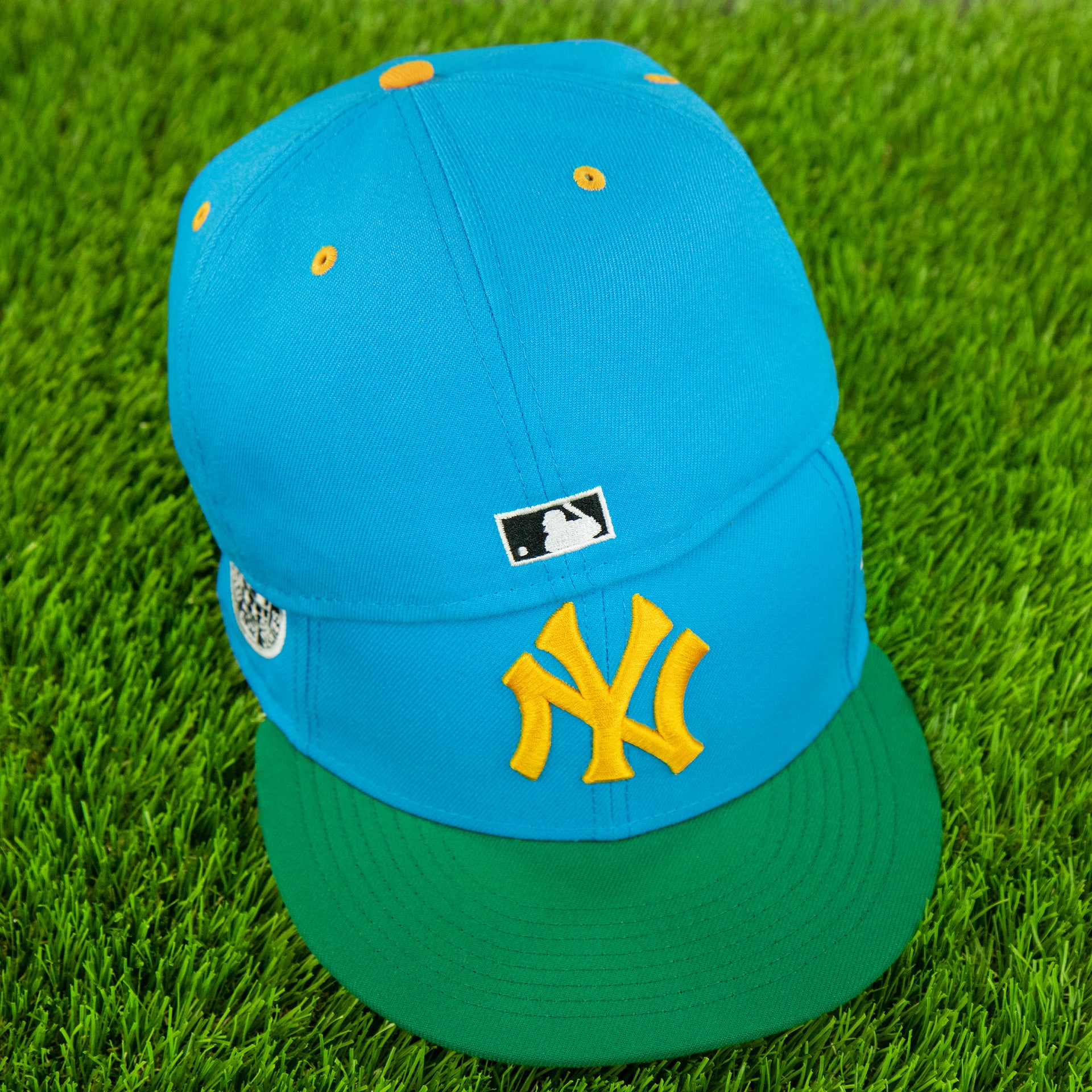 Cooperstown batterman logo on the back of the New York Yankees Cooperstown "Ice Cream Pack" 1952 World Series Side Patch 59Fifty Fitted Cap | Cap Swag Exclusive