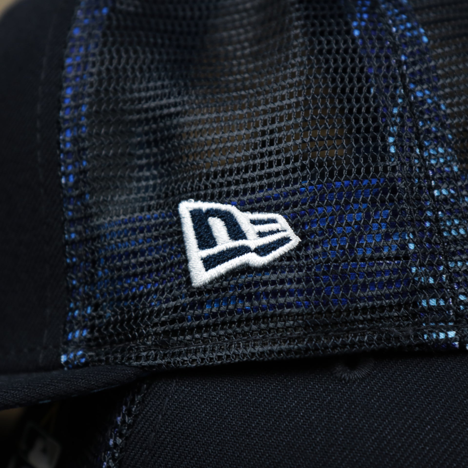 The New Era Logo on the New York Yankees Metallic All Star Game MLB 2022 Side Patch 59Fifty Mesh Fitted Cap | ASG 2022 Navy Blue 59Fifty Cap