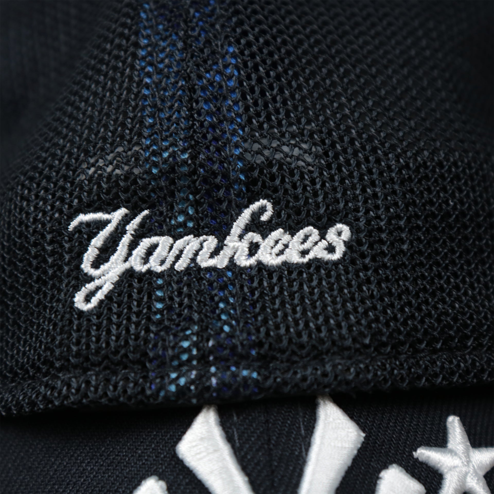The Yankees Wordmark logo on the New York Yankees Metallic All Star Game MLB 2022 Side Patch 39Thirty Mesh FlexFit Cap | ASG 2022 Navy Blue 39Thirty Cap