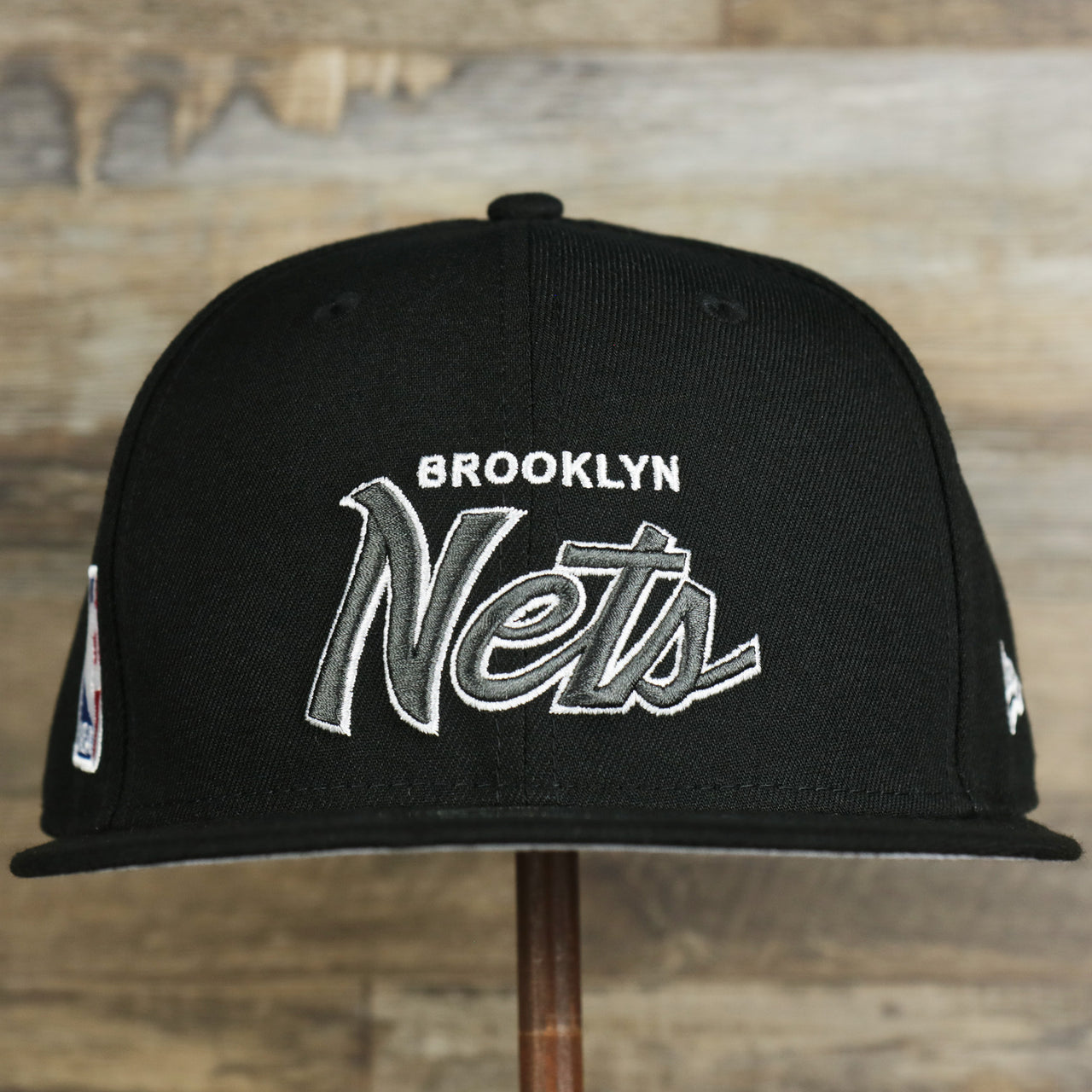 Brooklyn Nets NBA Script Up Side Patch 9Fifty Snapback with Gray Undervisor | Black OSFM