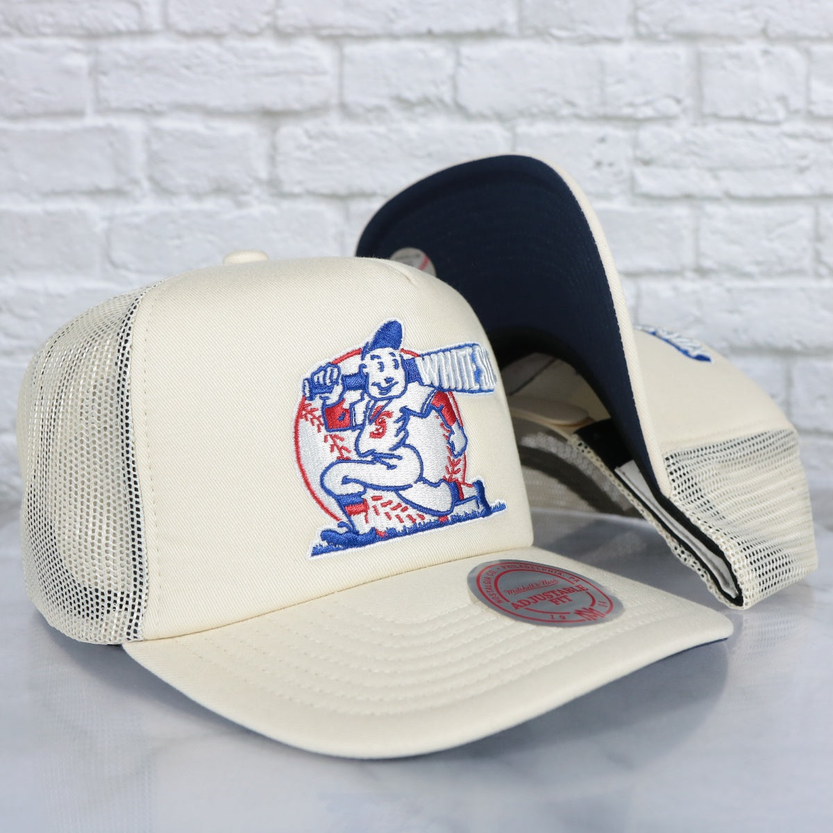 Chicago White Sox Cooperstown Evergreen Pro Navy bottom | Off White Trucker Hat