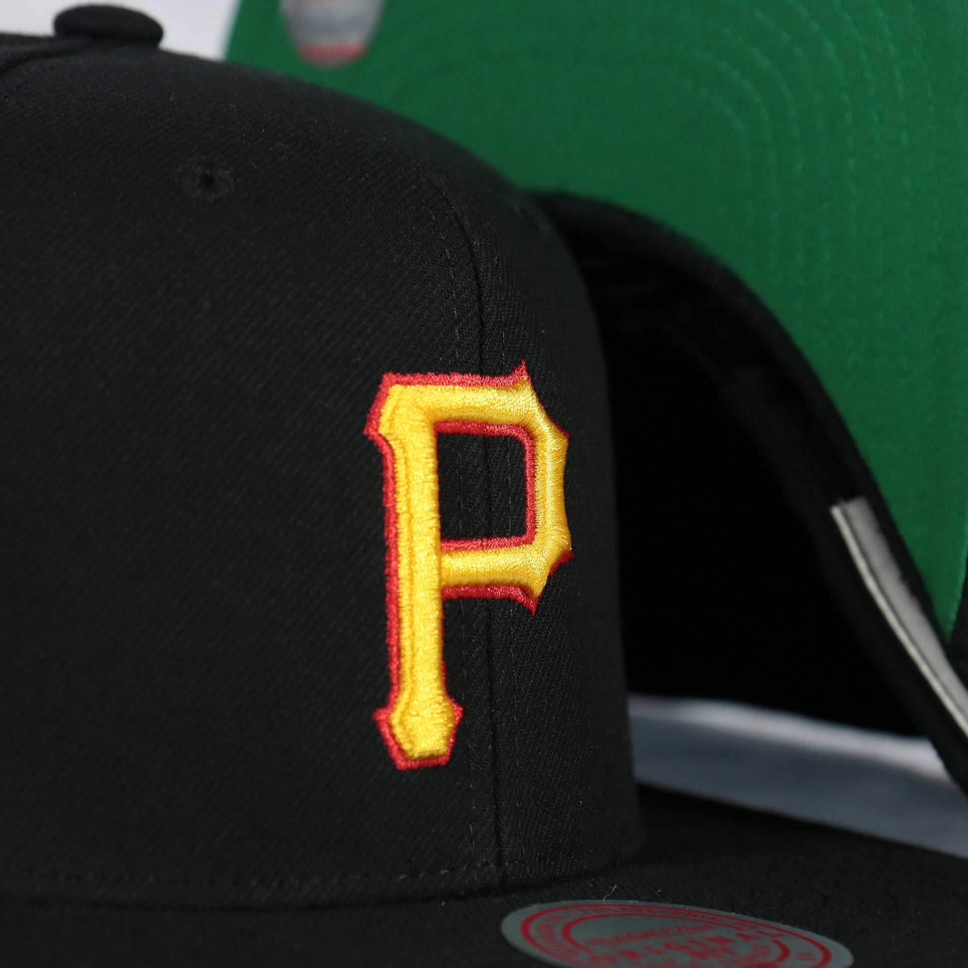 pirates logo on t he Pittsburgh Pirates Cooperstown "Pirates" script side patch Evergreen Pro Variety Pack | Black Snapback Hat