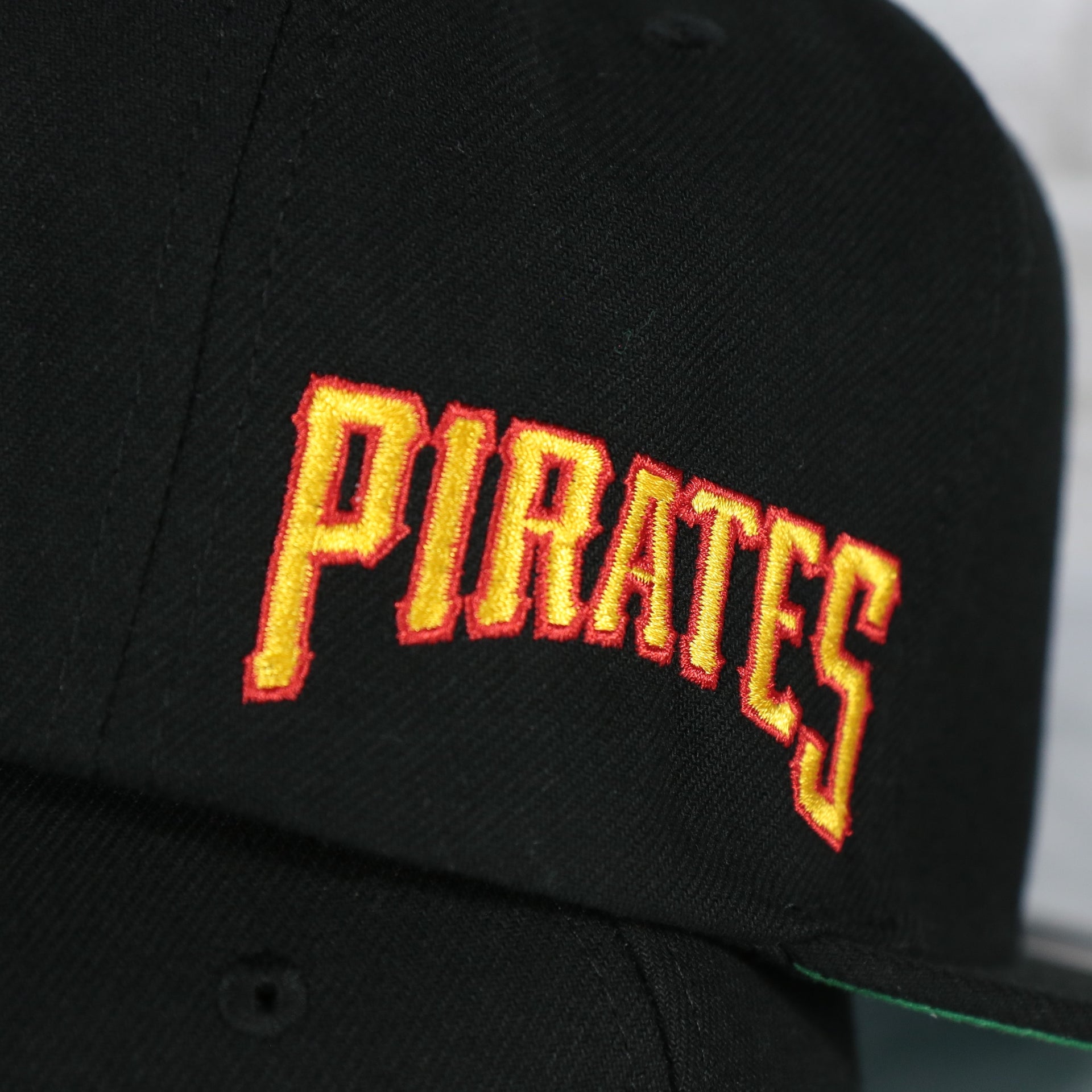 pirates script on the Pittsburgh Pirates Cooperstown "Pirates" script side patch Evergreen Pro Variety Pack | Black Snapback Hat