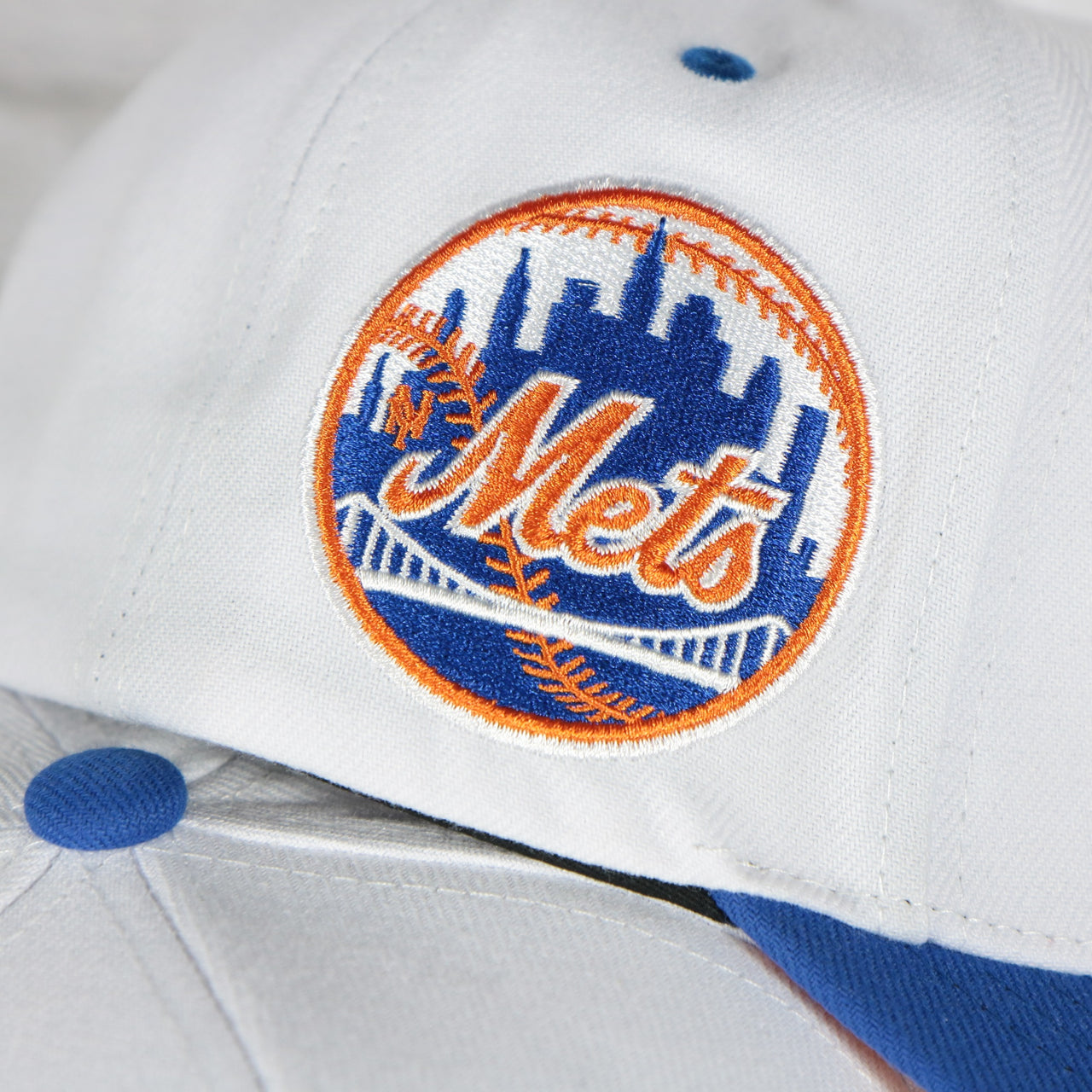 mets logo side patch on the New York Mets Cooperstown "Mets" Jersey Script 1962 Mets logo side patch Evergreen Pro | White/Royal Snapback Hat