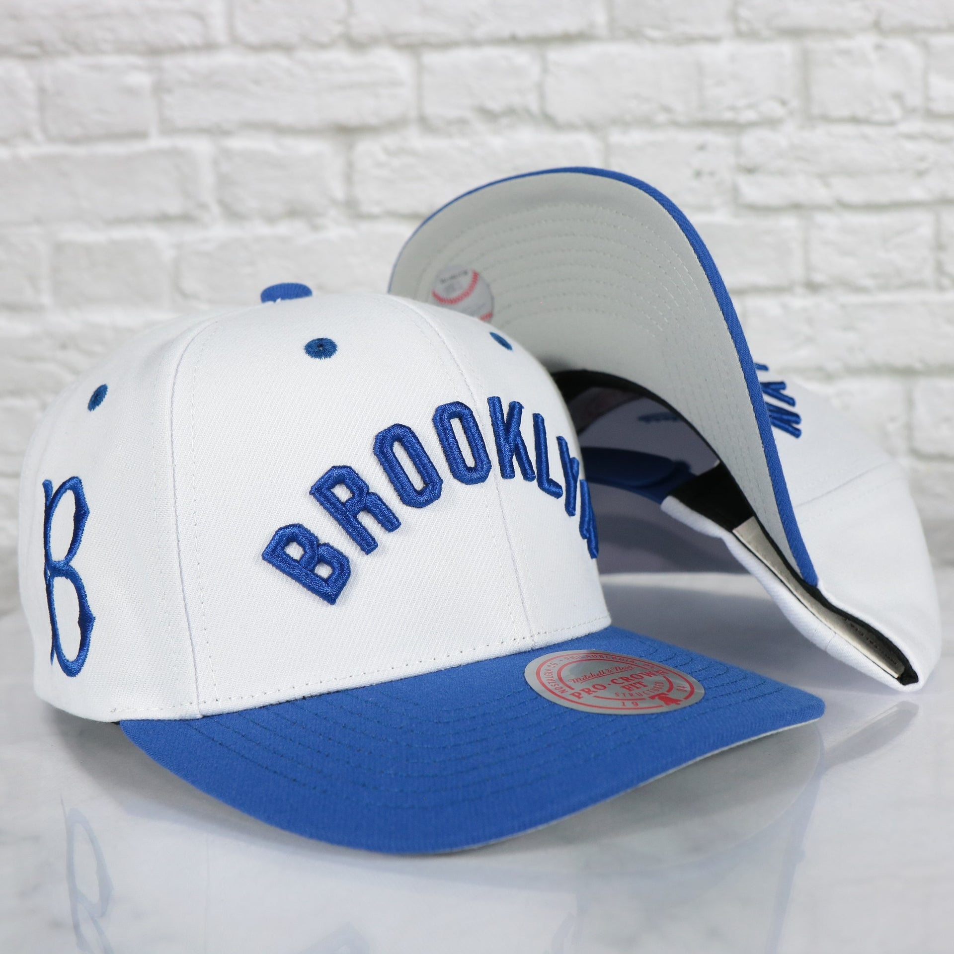 Brooklyn Dodgers Cooperstown "Brooklyn" Jersey Script 1932 Dodgers logo side patch Evergreen Pro | White/Royal Snapback Hat