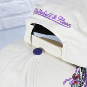 off white snap on the Toronto Raptors Hardwood Classics Reframe Retro Green bottom | Off-White Snapback Hat
