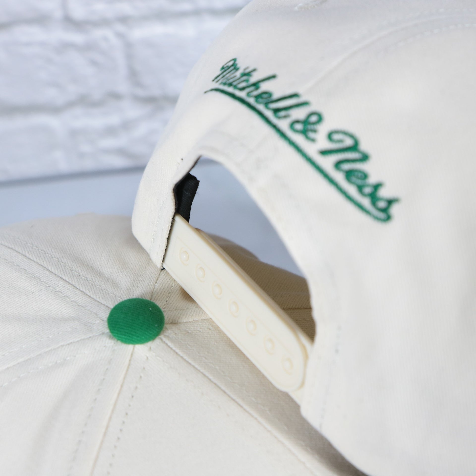 offwhite snap on the Boston Celtics Hardwood Classics Reframe Retro Green bottom | Off-White Snapback Hat