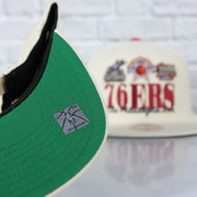 green under visor on the Philadelphia 76ers Hardwood Classics Reframe Retro Green bottom | Off-White Snapback Hat