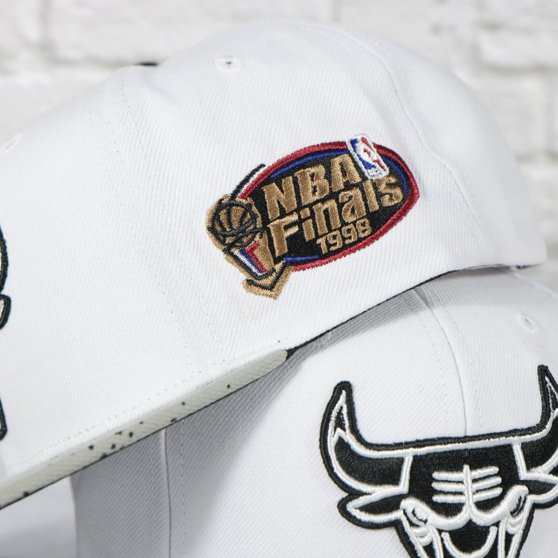 1998 NBA finals logo on the Chicago Bulls 1998 NBA Finals side patch Cement Top Black Bottom 2-Tone | White/Silver Snapback Hat